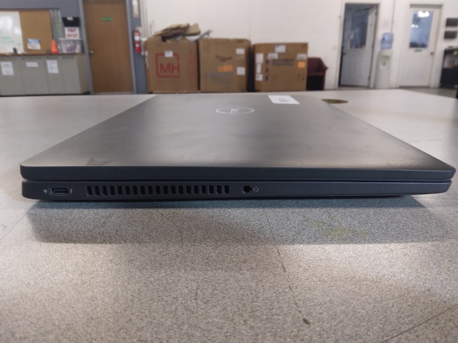 Dell*Latitude*7430*Intel*i7-1265U*256GB*NVMe*16GB*DDR4*Iris*Xe*Graphics*No*OS