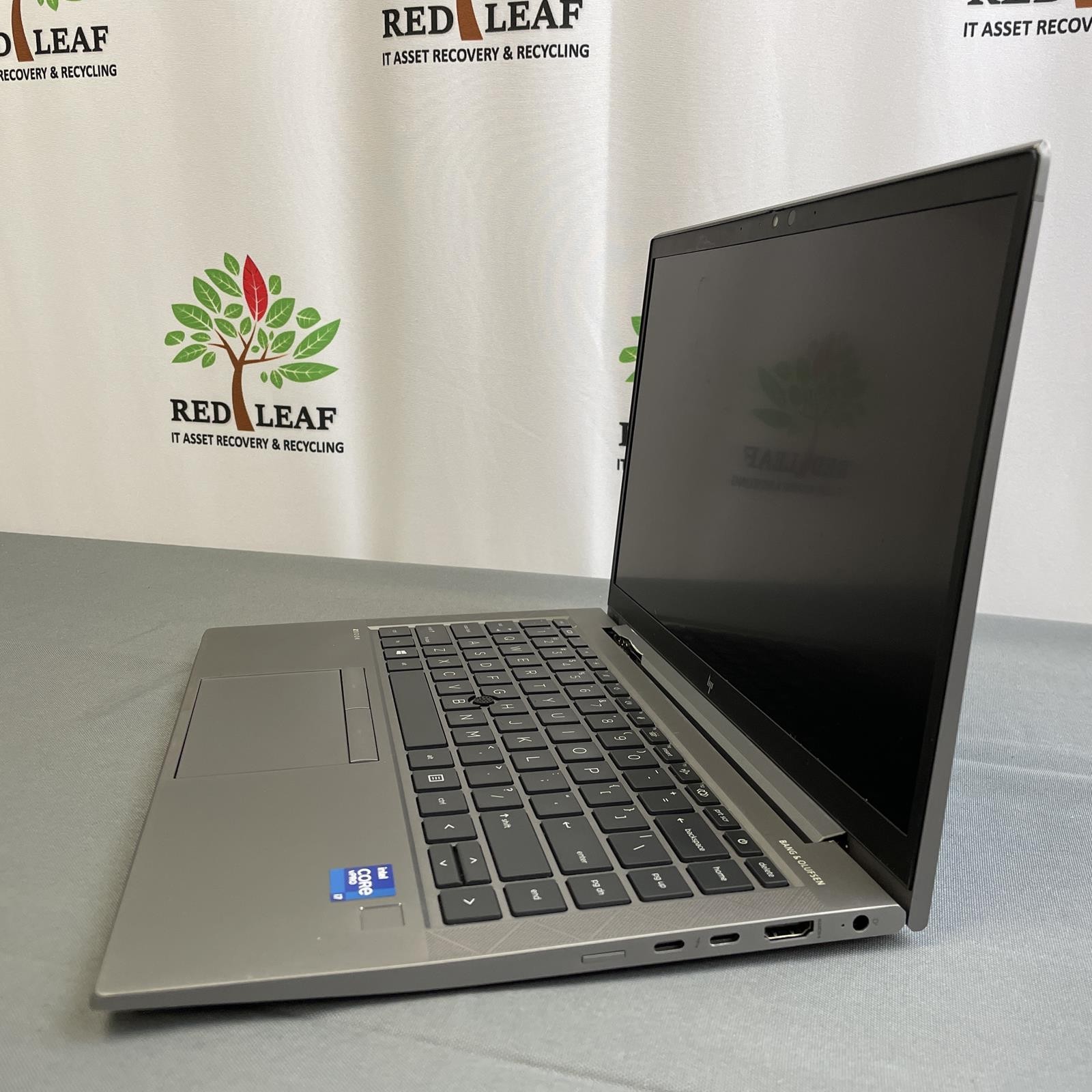 HP ZBook Firefly 14 G8 14 in, Core i7-1185G7, No RAM/SSD | #2465 PARTS (READ)