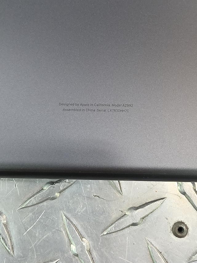 Apple Macbook Pro 2023 18GB 1TB M3 Chip! (AZP031205)