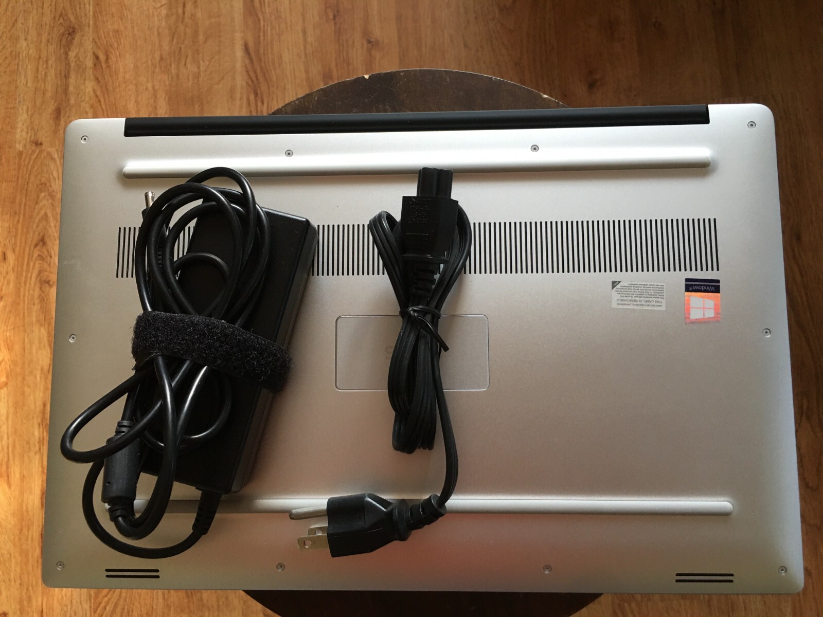 Dell XPS 7590 15.6″ i5-9300H | 2.40Ghz | 512GB| 64GB RAM | Win 11 Pro