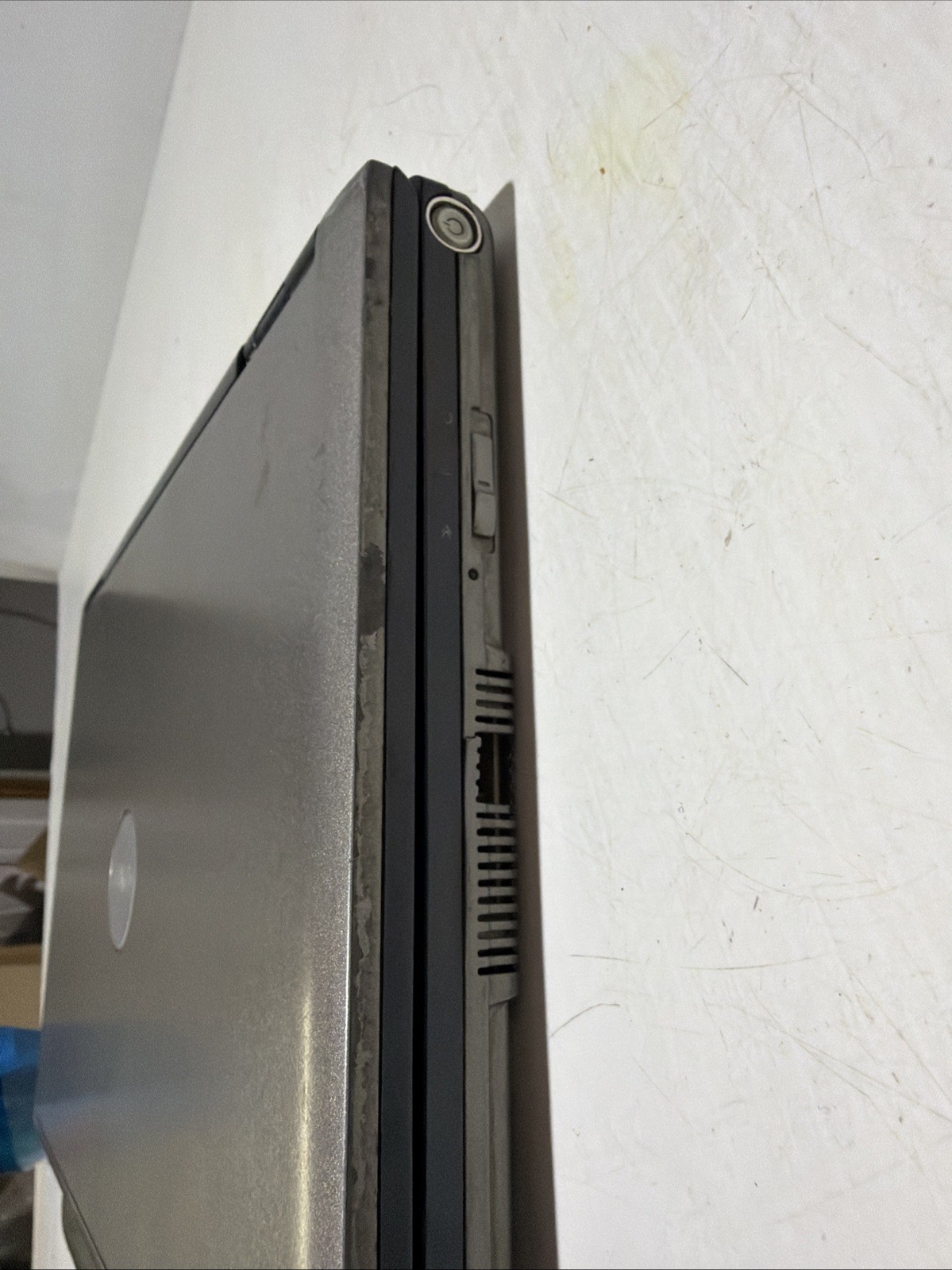 Dell Latitude D430 12″ Laptop Core 2 Duo 1.5gb Ram No Drives Boots Bios NO P/S