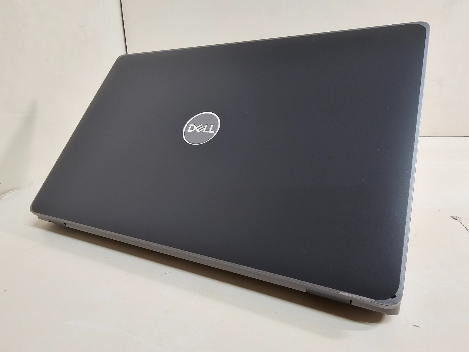 Dell Precision 3550 Laptop – 1.7 GHz i5-10310U 16GB 256GB SSD Webcam 15.6″