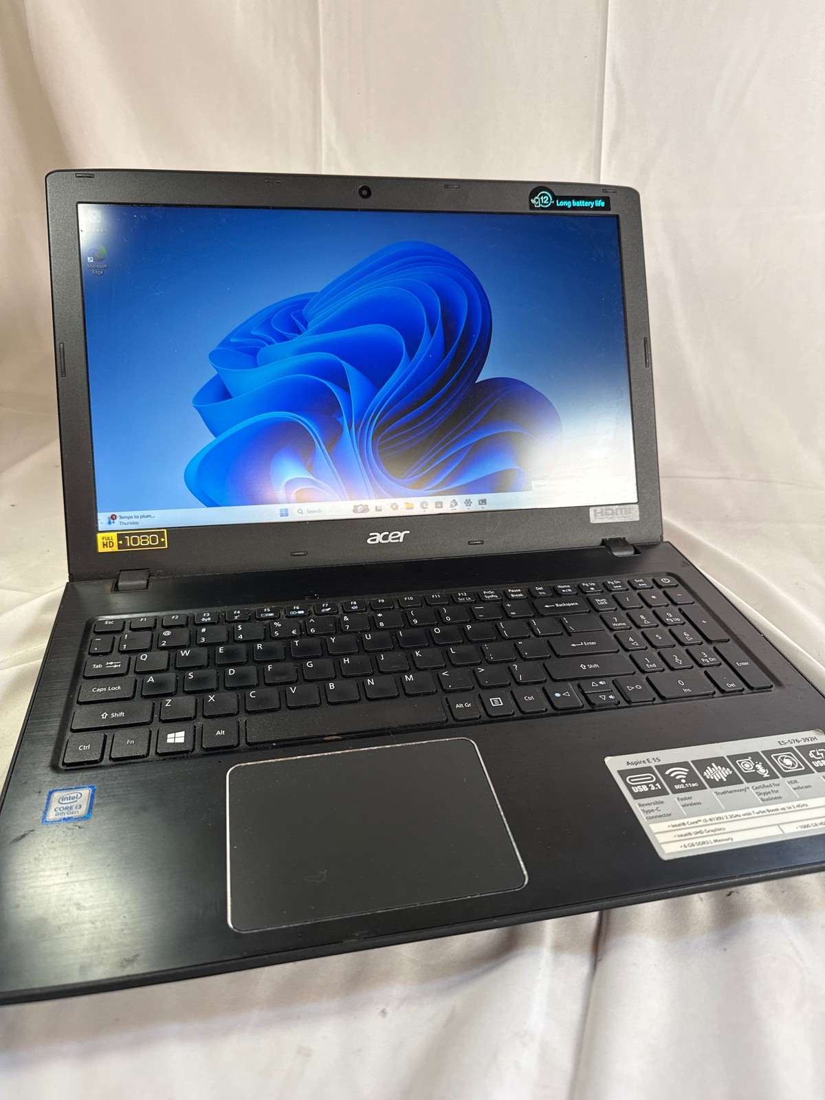 Acer Aspire E5-576 15.6″ i3-8130U 6GB 128GB SSD Win11