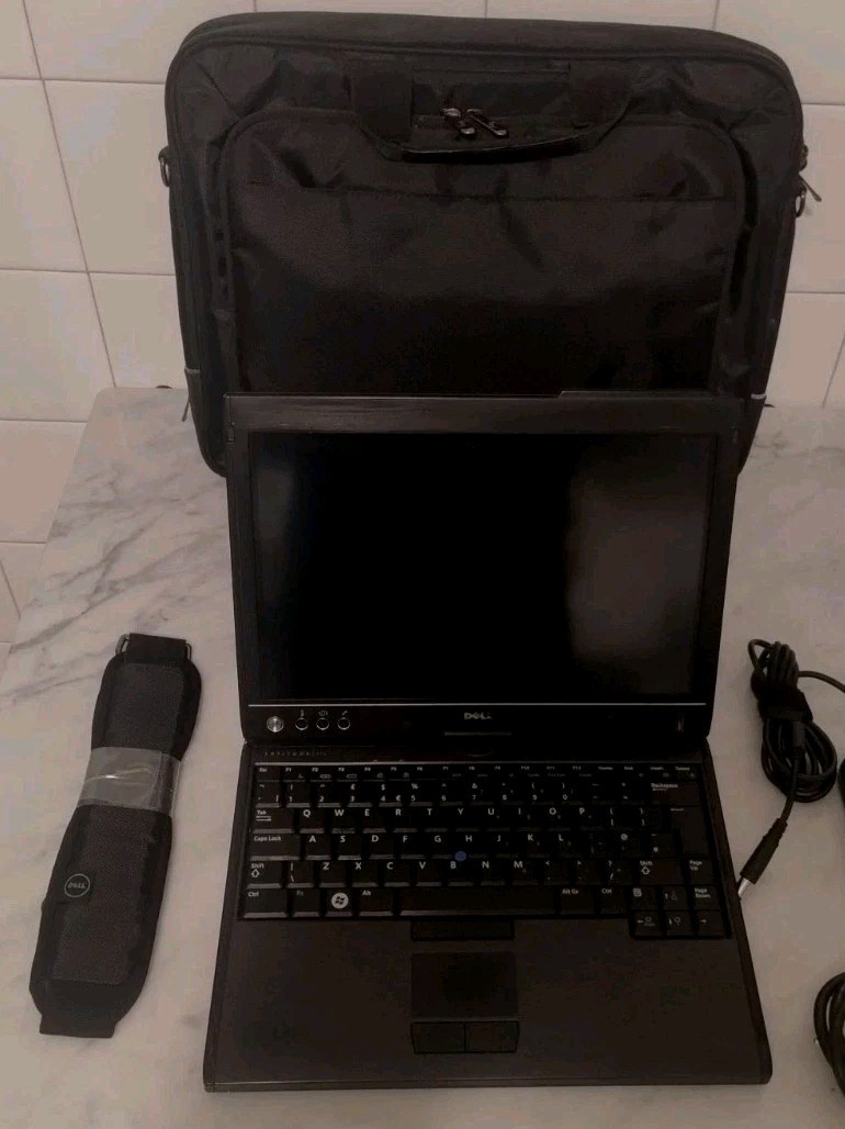 DELL LATITUDE XT2 Laptop PP12S Notebook / Tablet Touchscreen SSD Style GREAT