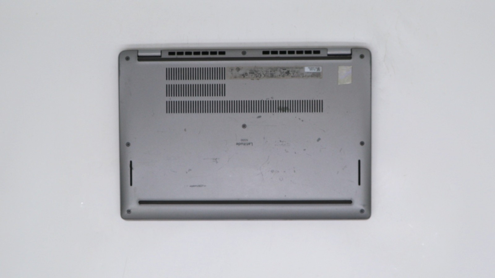 Dell Latitude 5330 13″ i7-1265u 16GB 512GB – Fair READ DESC