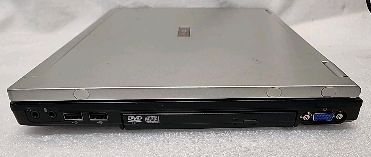 Vintage Toshiba Tecra M2 PTM20U Laptop – For Parts – *READ