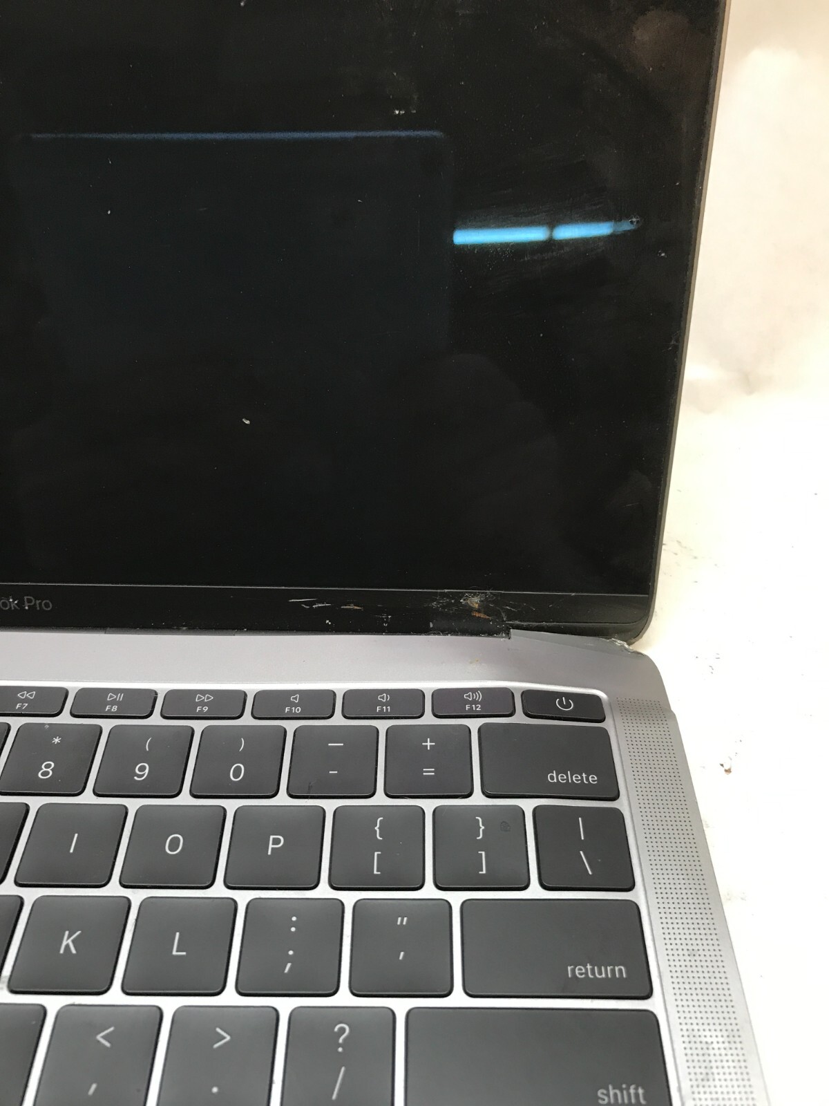 Apple MacBook Pro 2016 A1708 Chassis NO MOTHERBOARD For Parts No Battery – -DW