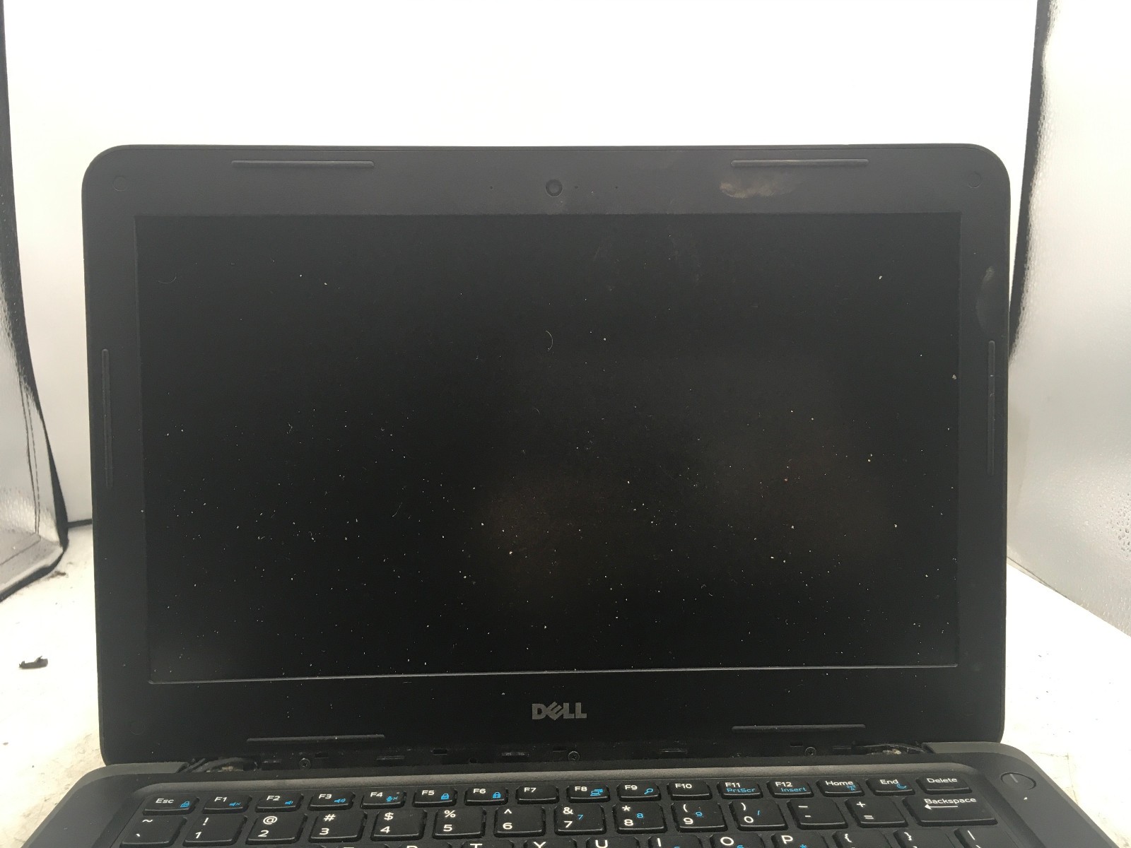 DELL LATITUDE 3380 – FOR PARTS – INTEL I5 – NO RAM -READ DESCRIPTION- BB