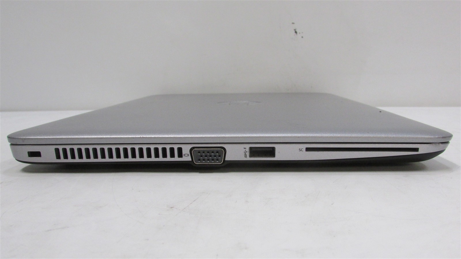 HP Elitebook 840 G3 i5-6300U 2.4GHz 8GB RAM 256GB m.2 14″ Win 10 Pro TPAD DMG