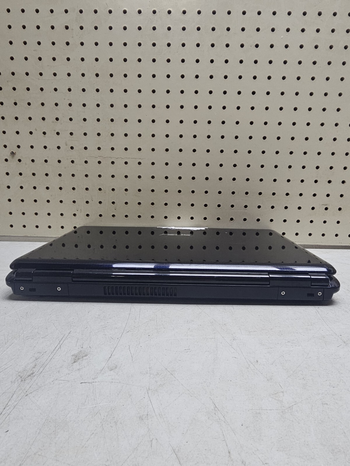 ASUS K60IJ Laptop – Pentium T4300 – 4GB RAM – 300GB HDD – BAD TRACKPAD – READ