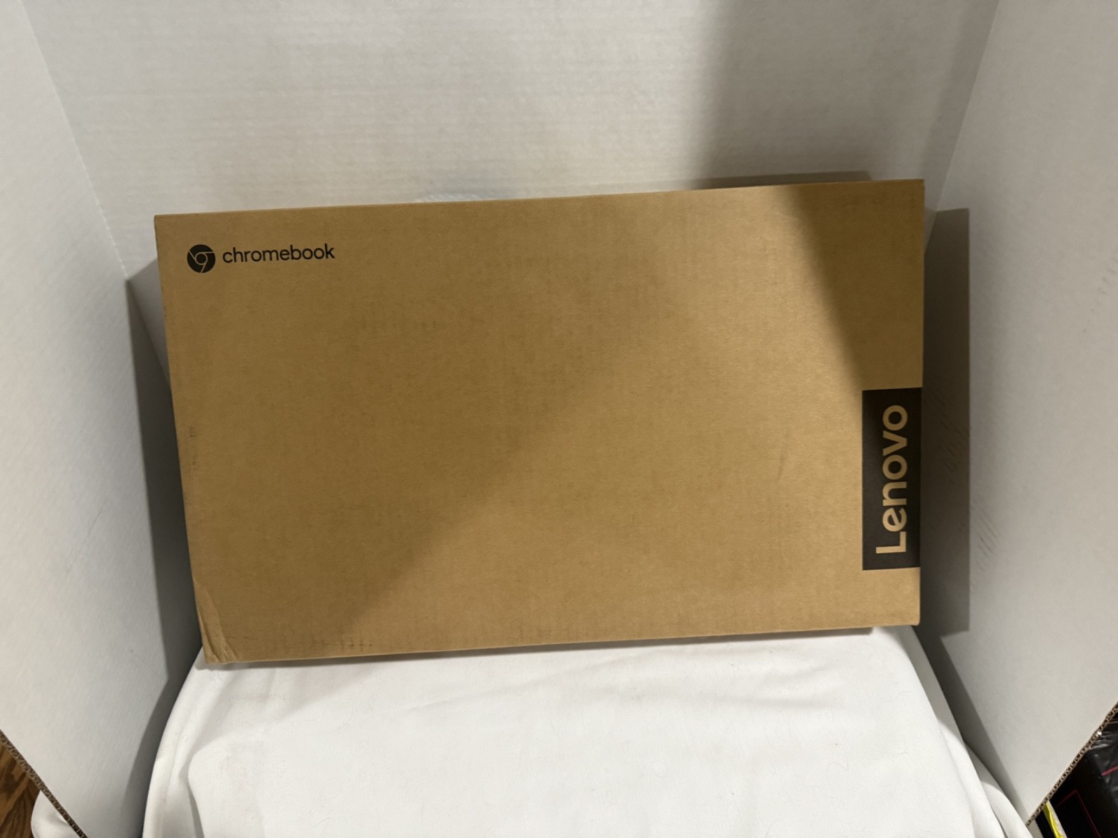 Lenovo – IdeaPad 3i Chromebook 15.6″ Full HD Laptop – Intel Celeron – 4GB Memory