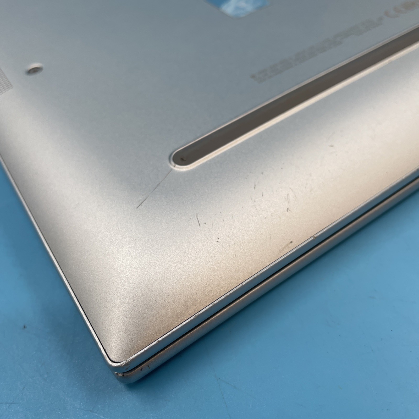 HP EliteBook 840 G11 | Ultra 5 135U | 32GB RAM | NO SSD | NO OS | 87% BATT