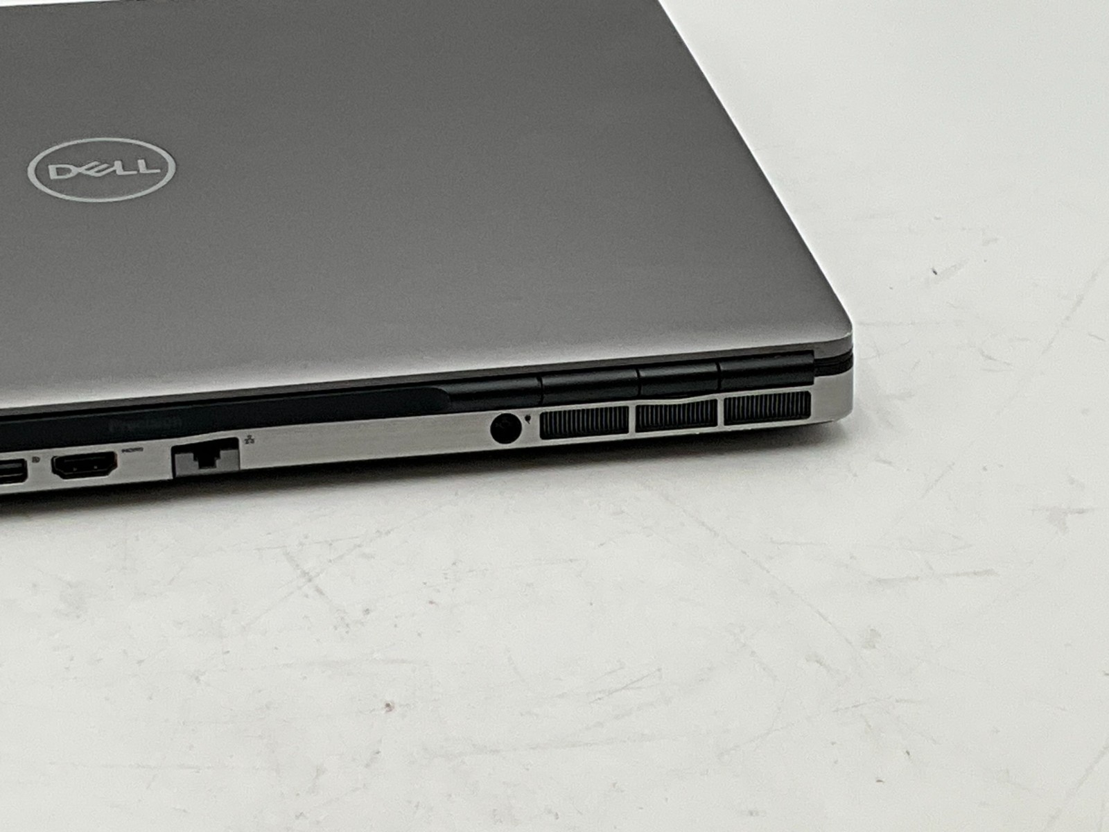 DELL Precision 7560 i7-11850H 2.50g 32GB 1tb T1200 15.6″ WIN11 Laptop 2MCW4M3