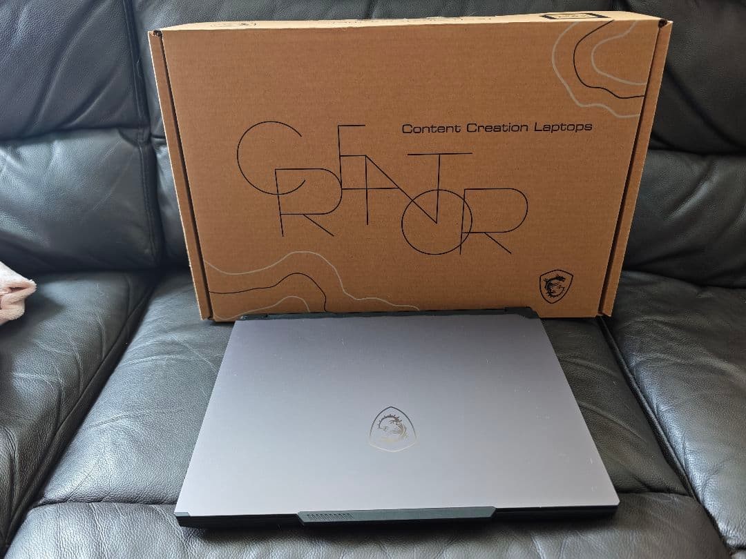 MSI Gaming Creator M14 A13VF-5068JP 14in i7 32GB RTX 4060 144Hz Silver SSD