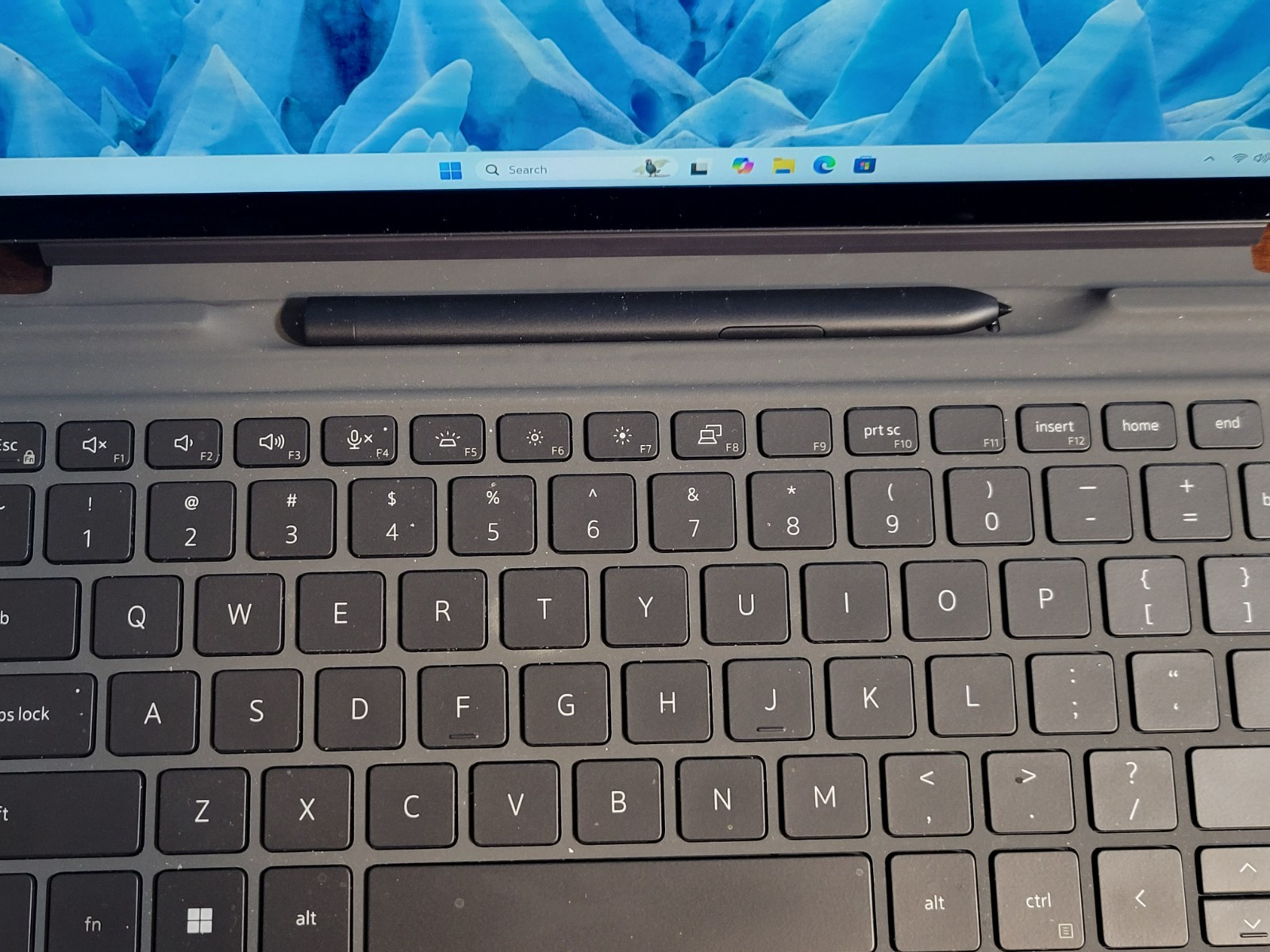 Dell Latitude 7320 Detachable 2 in 1 Touchscreen i5-1140G7 8GB 256GB SSD Win 11