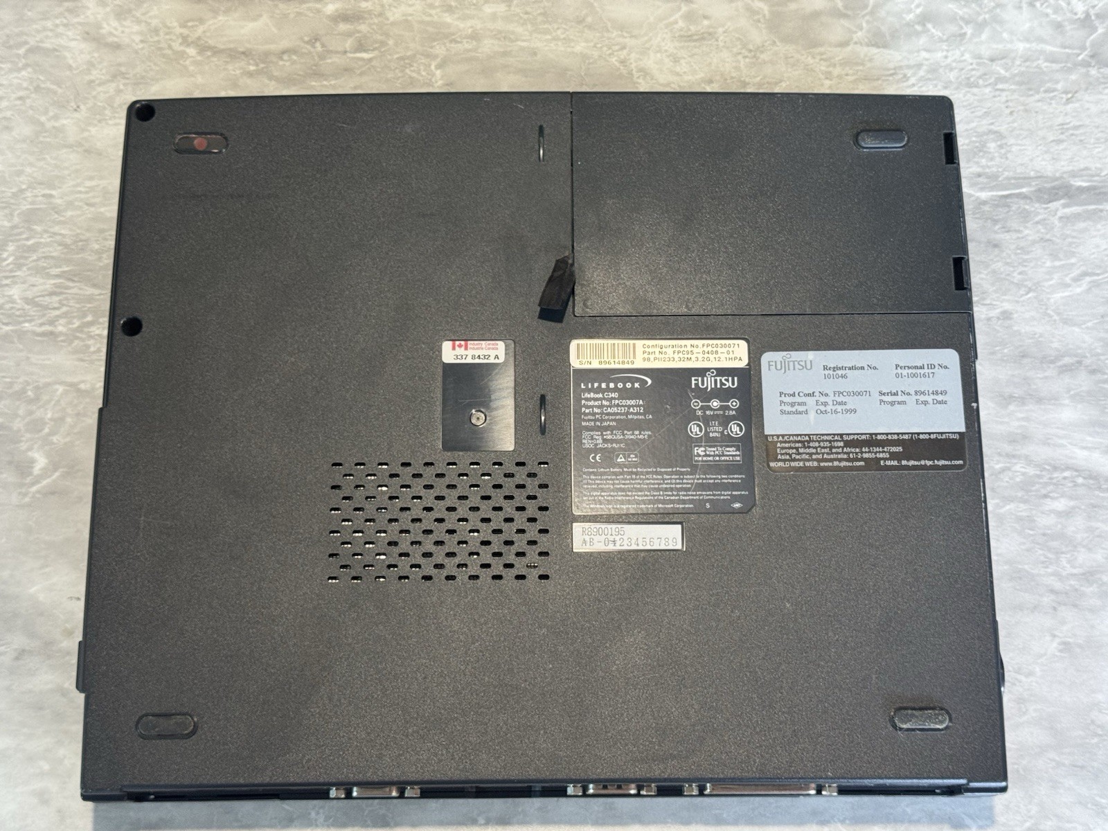 Fujitsu LifeBook C340 Laptop Intel Pentium II 32mb RAM 3gb HDD Windows 98