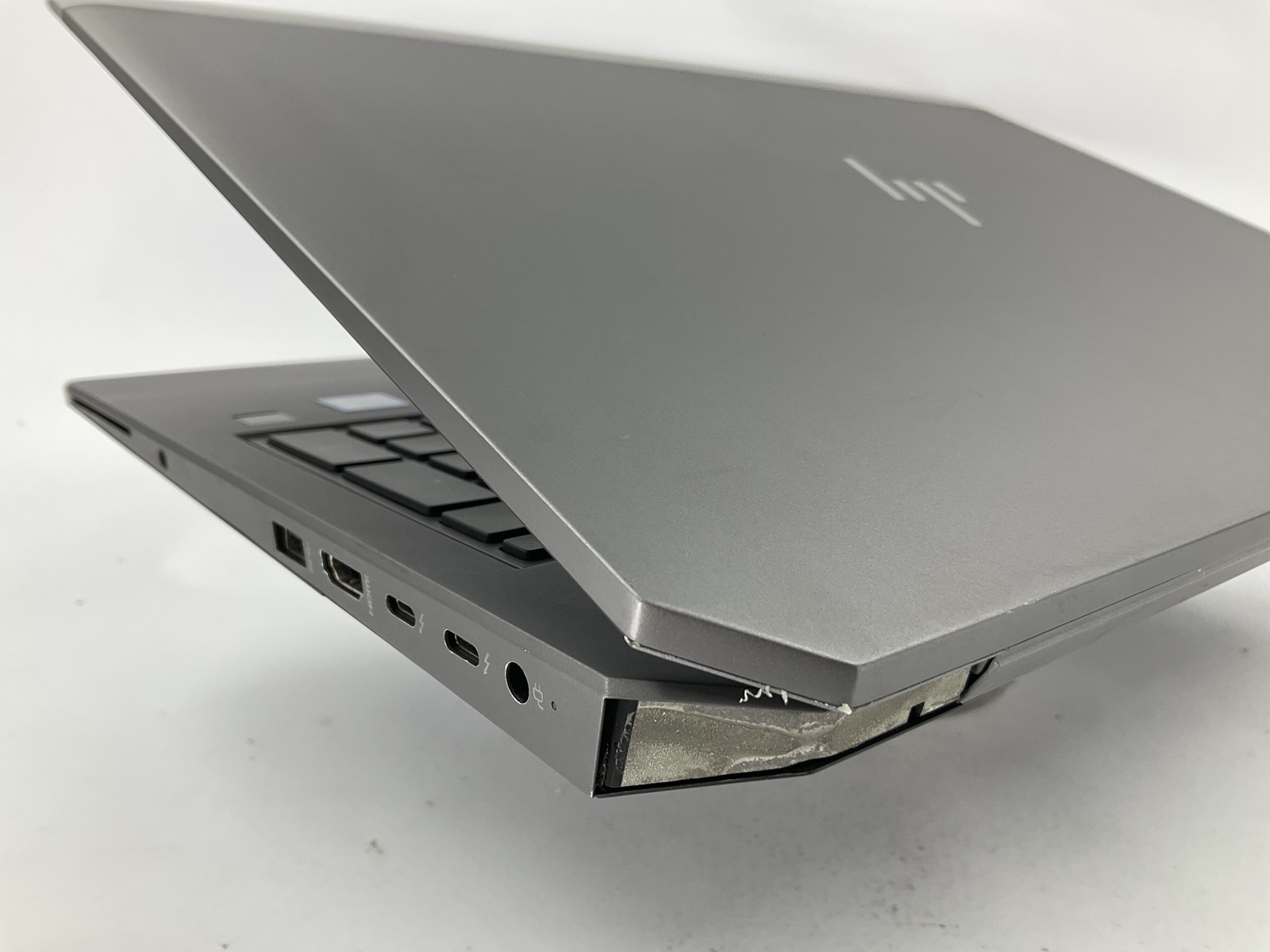 HP Zbook 15 G6 15.6″ Core i7-9850H 512GB 32GB B Win 11 Pro T1000