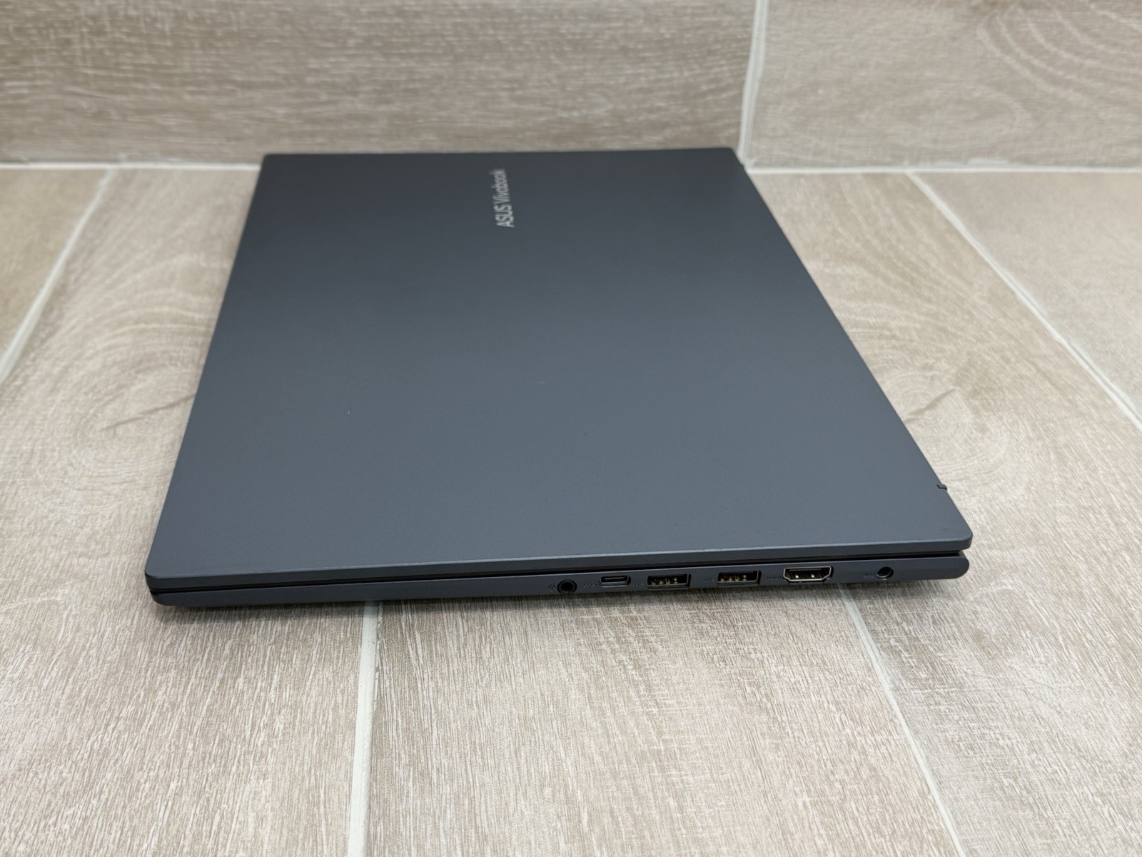 ASUS Vivobook M1603Q 16″ AMD Ryzen 7 5800HS 512GB NVMe SSD 12GB RAM Win-11