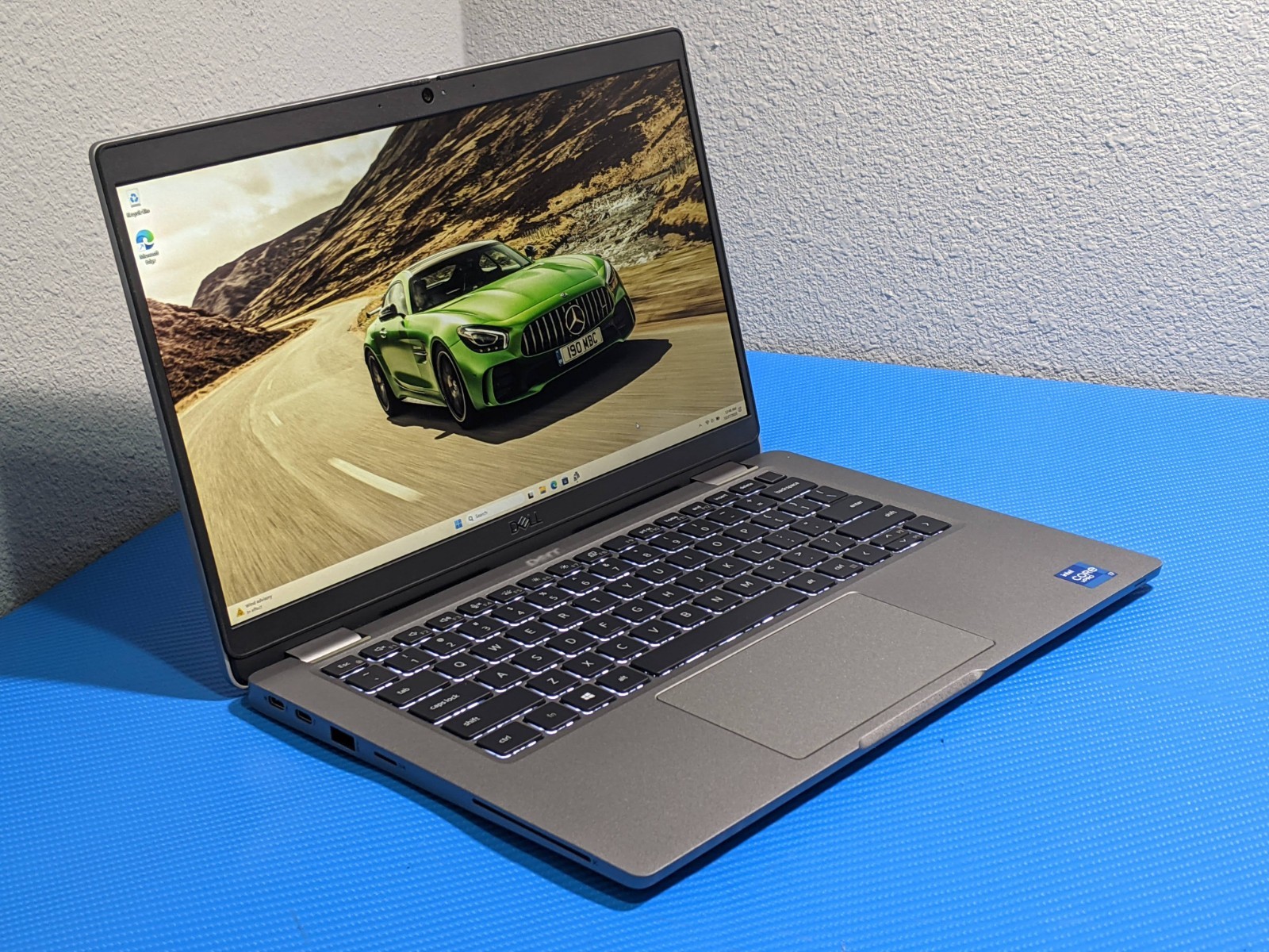 Dell Latitude 5320 13.3″FHD Core i7-1185G7 3GHz 16GB 256GB SSD Win11Pro +Charger