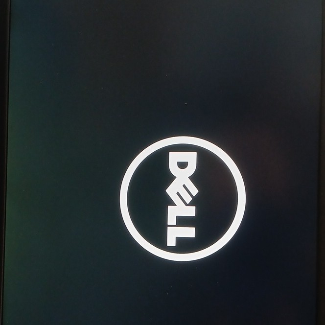 Dell Precision M6800 17″ No Hard Drive Not Sure If The Mouse Pad Works.