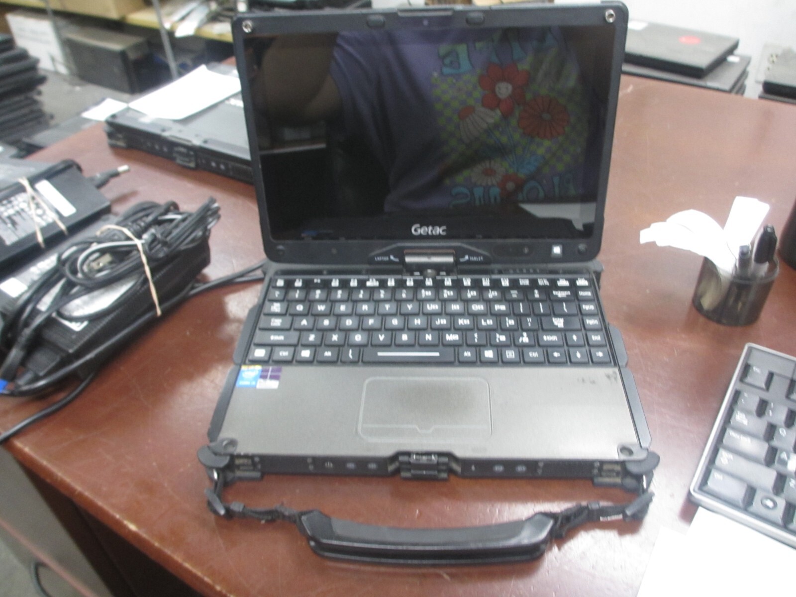 Getac V110 G2 i5 5200U 2.20GHZ 4GB Web-Cam Laptop [NO HDD/CADDY/OS/AC/Pen]******