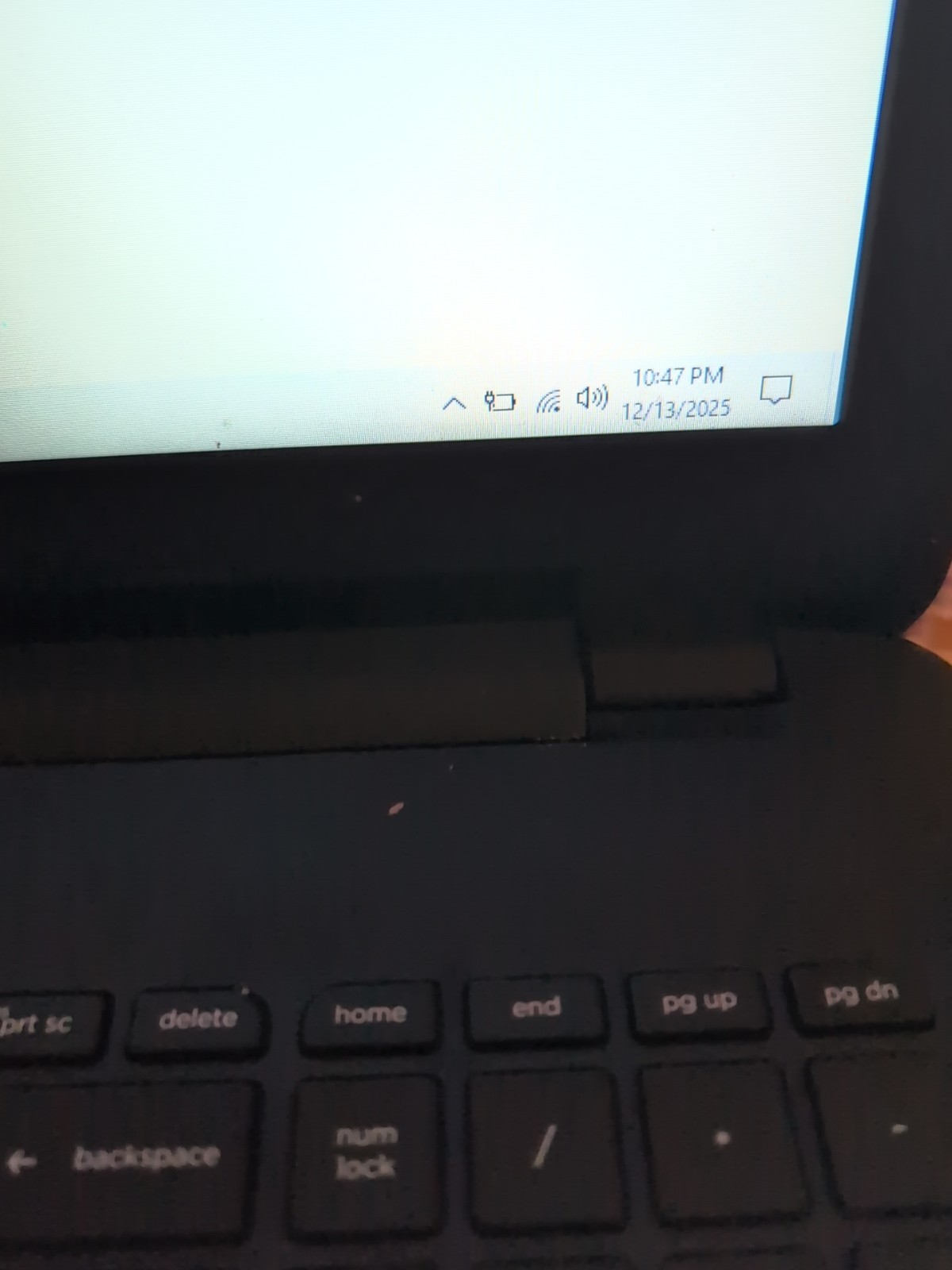 HP 15-BA015WM 15.6″ Laptop AMD E2-7110 R2, 1.80GHz Needs Battery