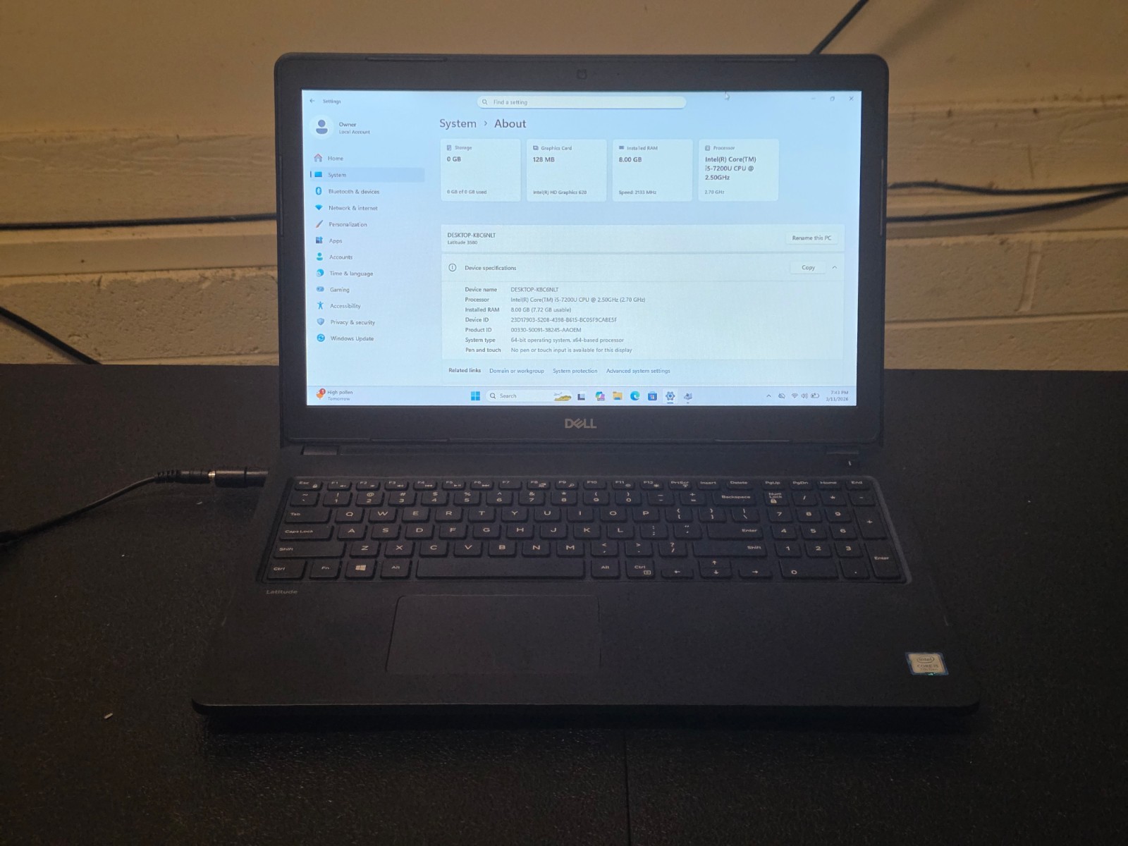 15″ Dell Latitude 3580 – i5-7200U, 8GB, 512GB SSD | Windows 11 Pro!!