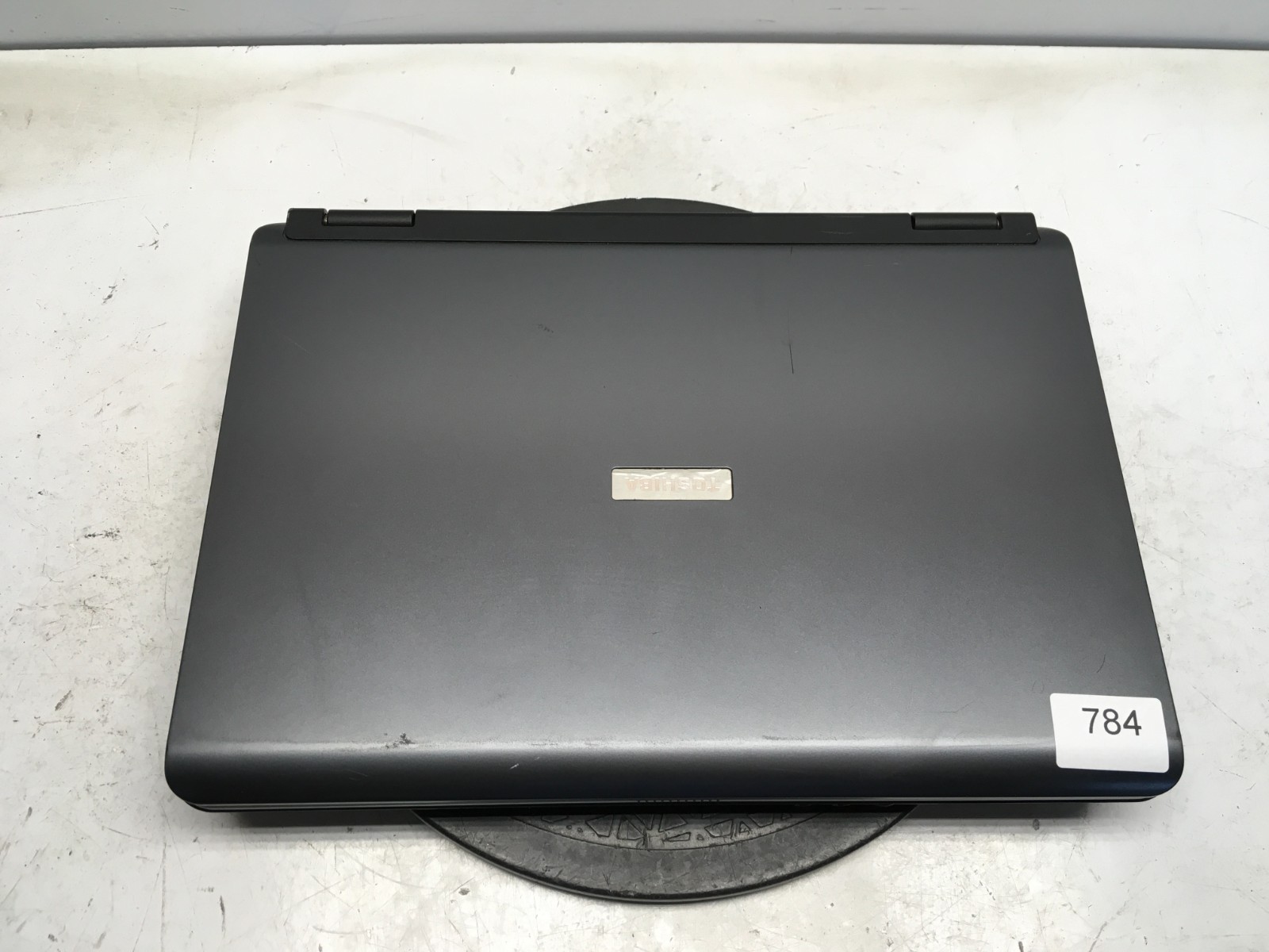 Toshiba Satellite M105-S3041 Intel Core Solo T1350 1.86GHz 512 MB NO HDD/Battery