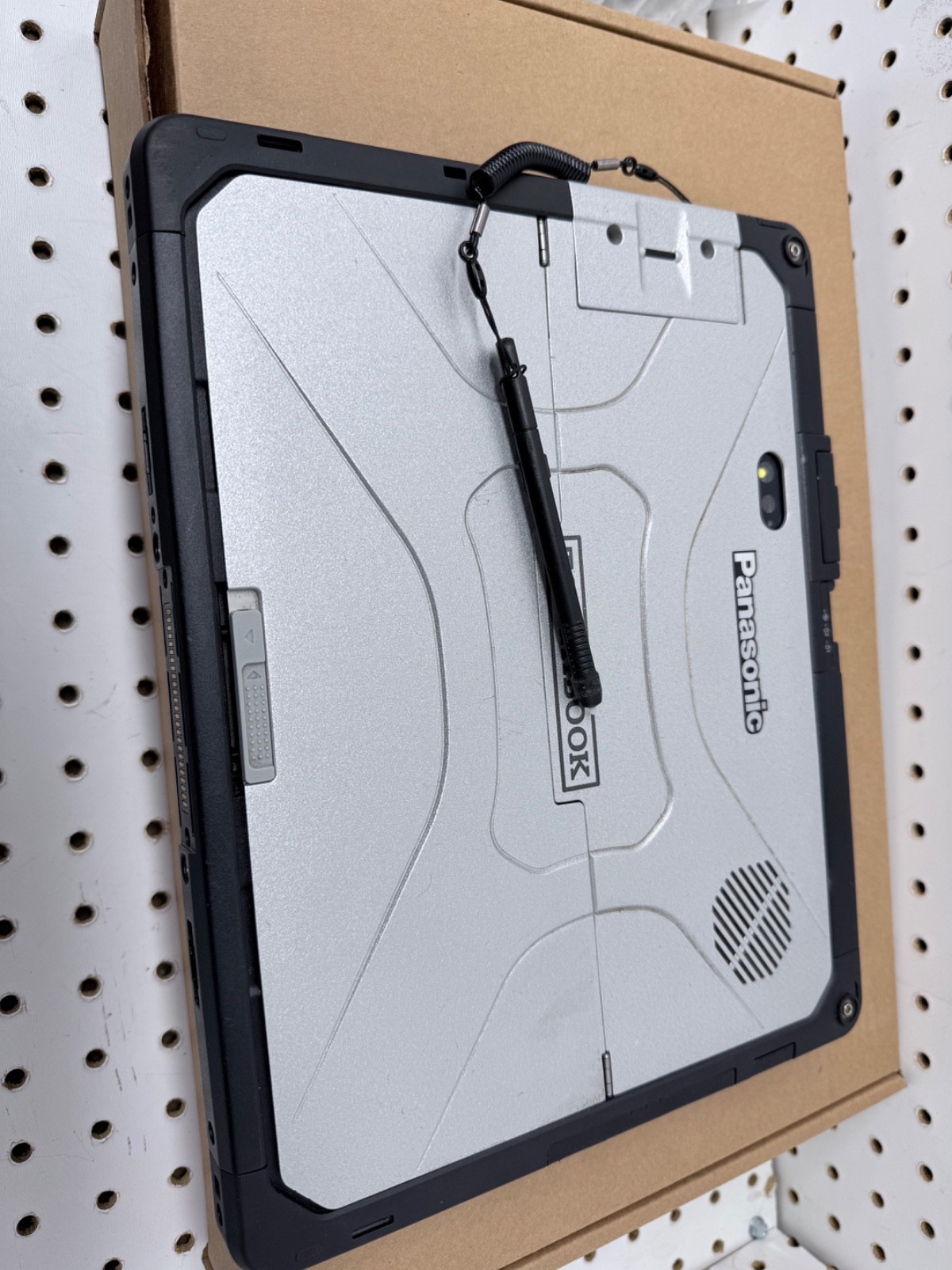 Panasonic Toughbook CF-33 Win11 Touch 2.6GHz Core i5-7300U 16GB 512GB SSD Tablet
