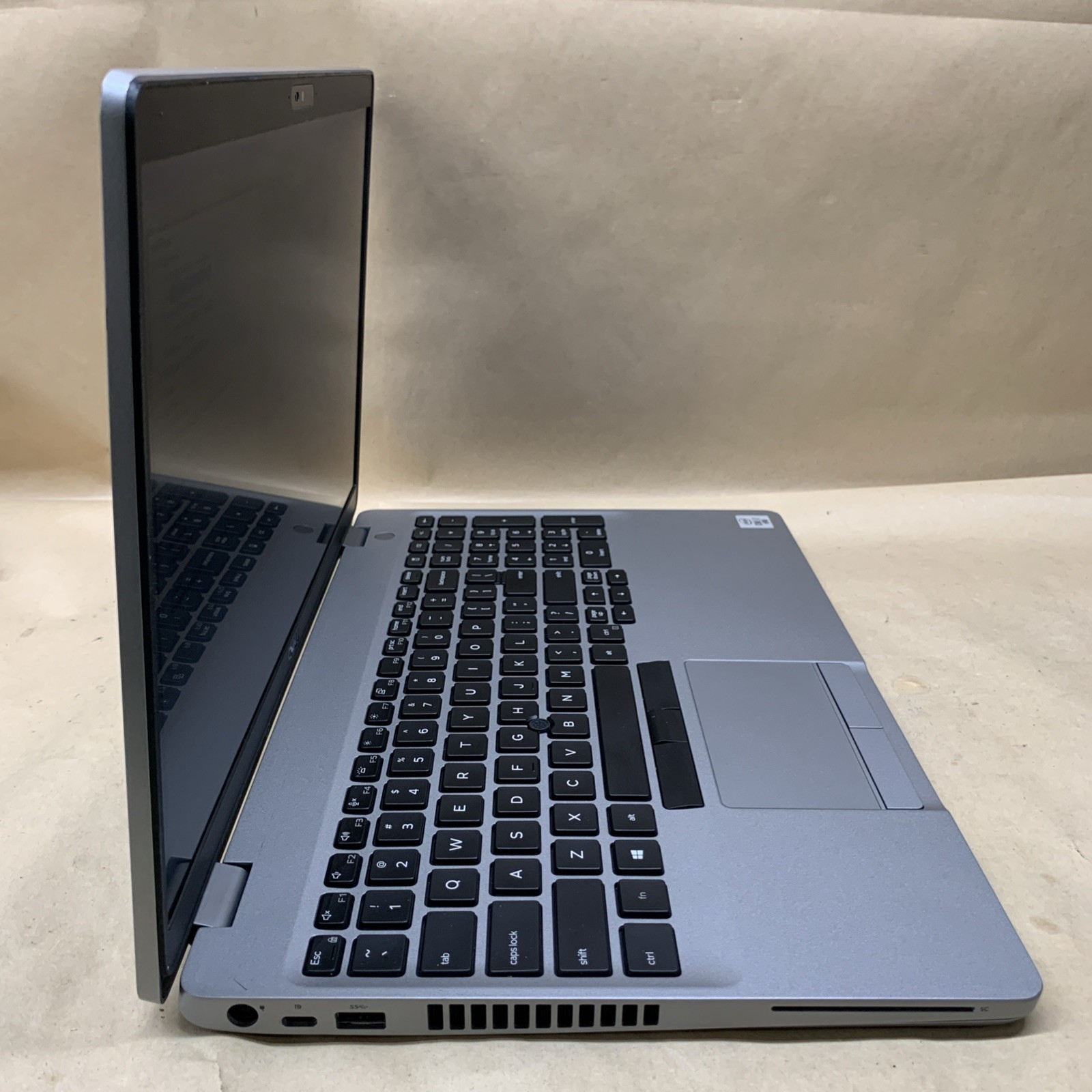 Dell Latitude 5510 Intel Core i7-10610U@1.8GHz, 8GB RAM, No SSD, No OS