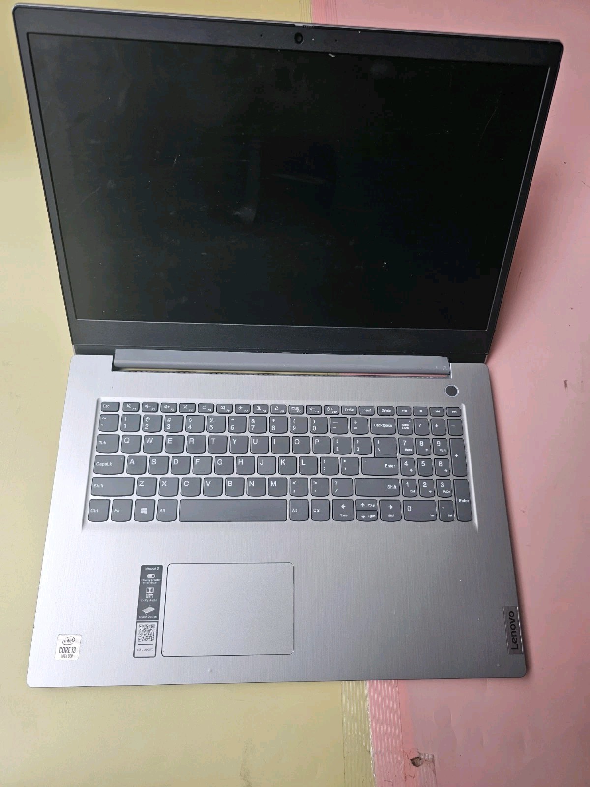 Lenovo IdeaPad 3 171ML05 10th Gen Intel Core i3 0GB SSD Cracked Screen