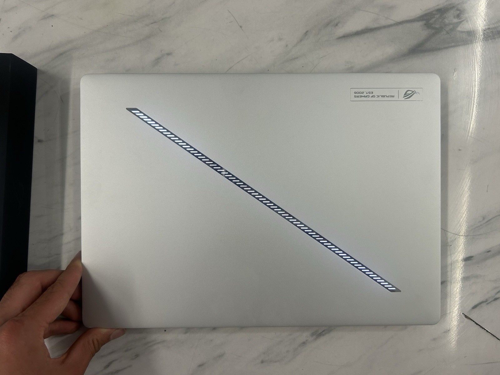 ASUS ROG Zephyrus G14 14″ OLED 3K 120Hz Laptop Ryzen AI 9 HX 32GB 2TB RTX 5080