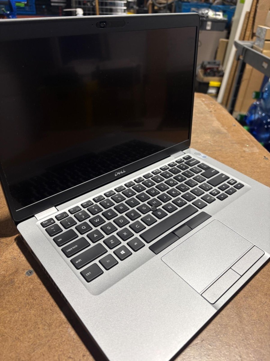 Dell Latitude 5411 14″ i7-10850H 8GB RAM 256GB SSD FHD No Charger/No OS Tested