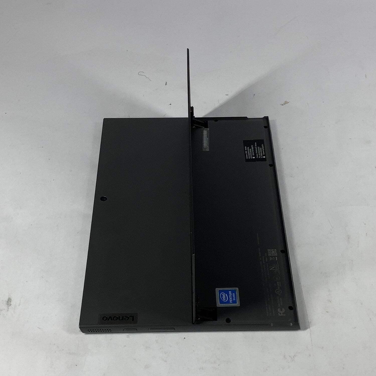 Lenovo IdeaPad 3 82AT00F0US 10.3″ Celeron N4020 1.1GHz 4GB RAM 128GB SSD