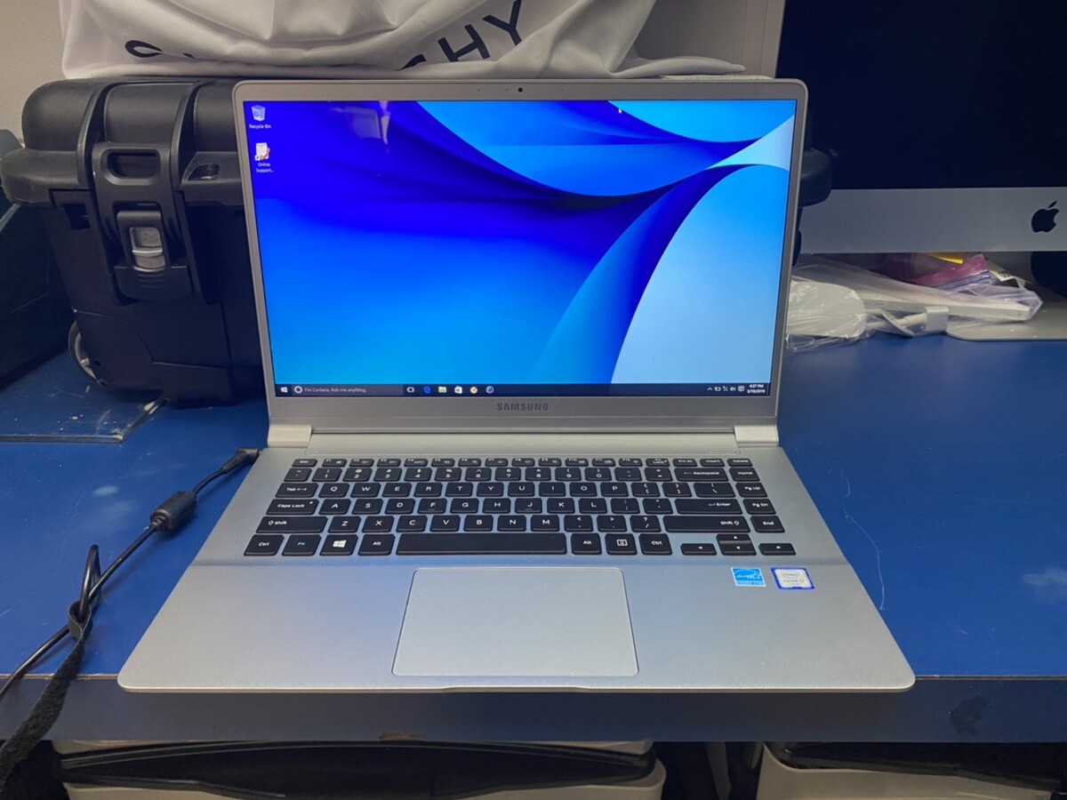 Samsung Notebook 9 15″ Intel i7 6500U 8GB RAM 256GB SSD (EZ8007051)