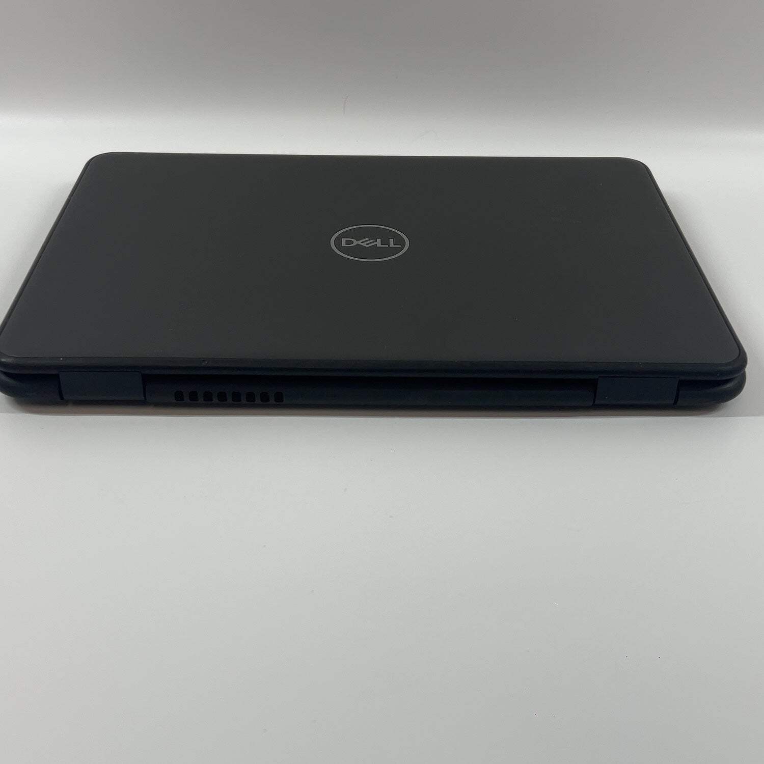 Broken Dell Latitude 3310 13.3″ i3-8145u 2.1GHz 8GB RAM 120GB SSD READ