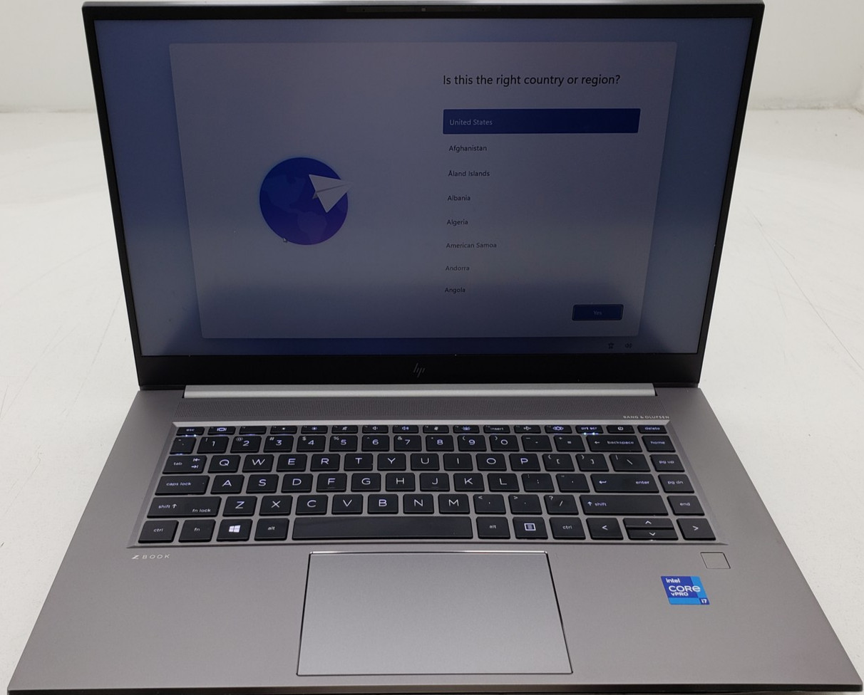 HP ZBook Studio G8 15.6″ Laptop i7-11850H 32GB RAM 256GB SSD NVIDIA T1200 Win 11