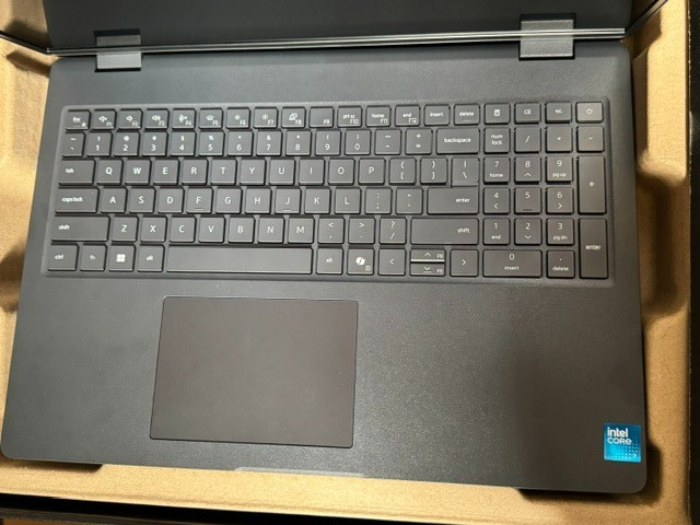 Dell Pro 16″ Multi-Touch FHD Core 7 150U 16GB 512GB SSD WiFi 6E Windows 11 Pro