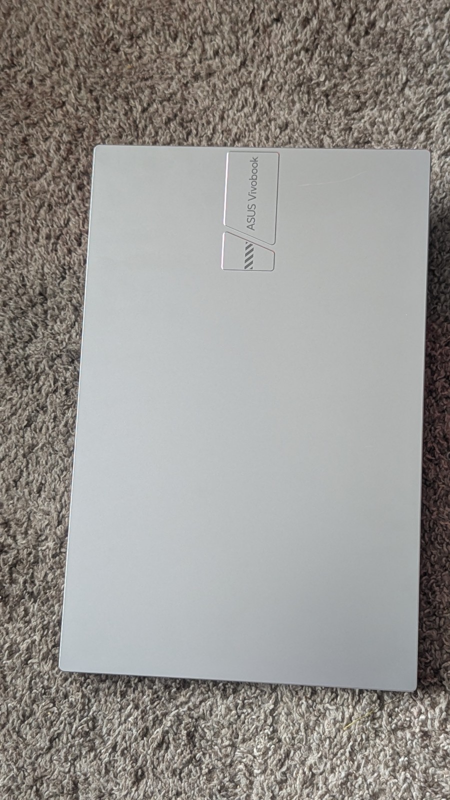 ASUS Vivobook 15.6″ Laptop i5-13thG 16GB RAM 512GB SSD M2 Solid+ Cargador