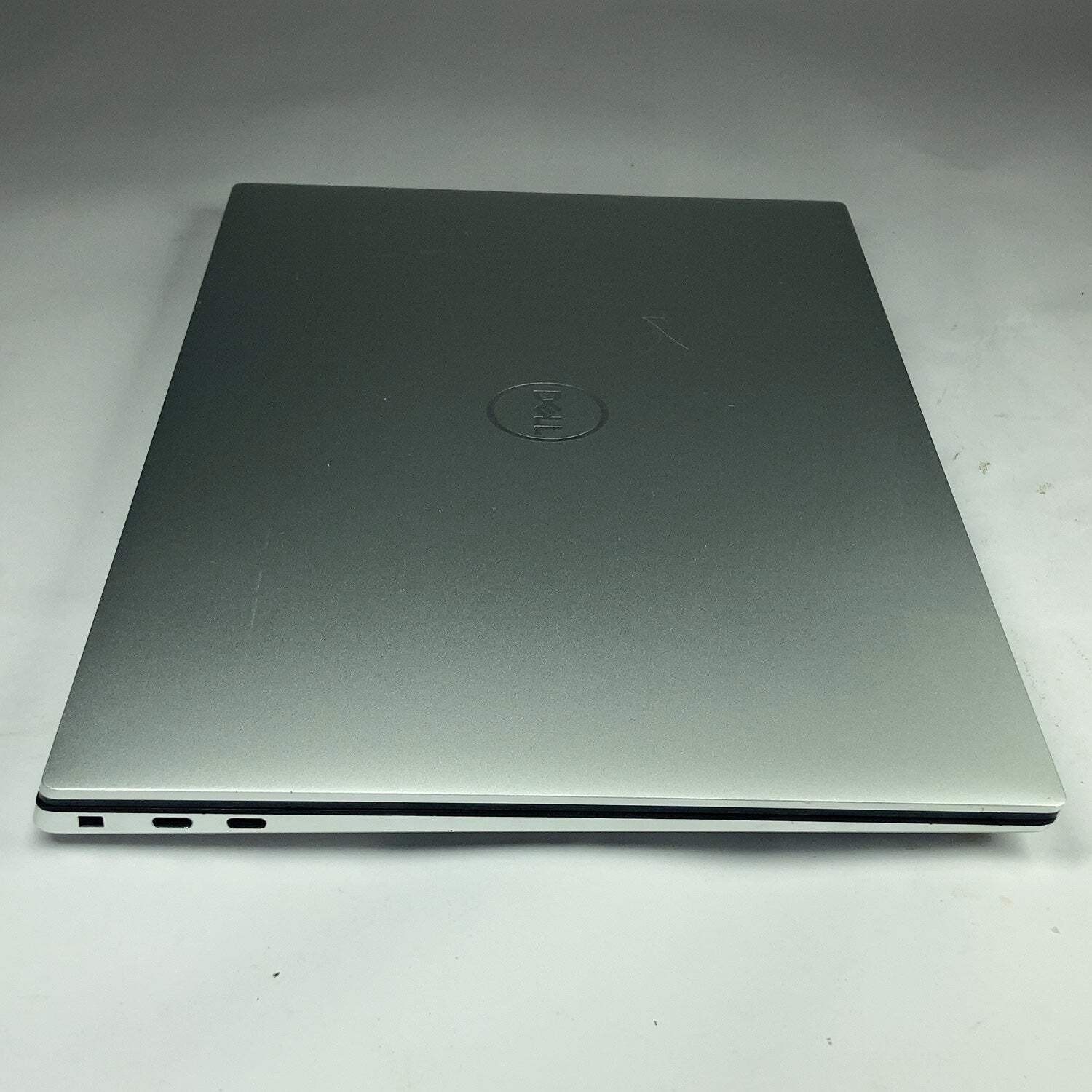 Dell XPS 9500 15.6″ i7-10875H 2.3GHz 16GB RAM 512GB SSD 1650Ti GPU WIN 11