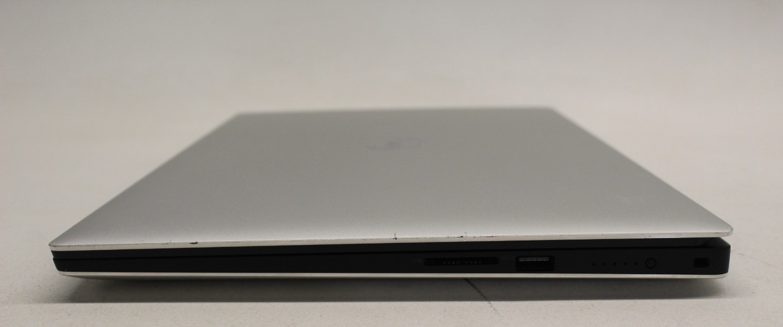 Dell XPS 15 7590 I7-9750H 256GB NvME 16GB DDR4 Win11Pro Geforce GTX 1650