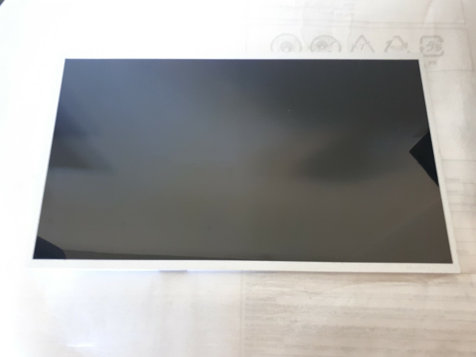 LCD Boe 14 ” Glossy HB140WX1-100 1366×768 40 Pin