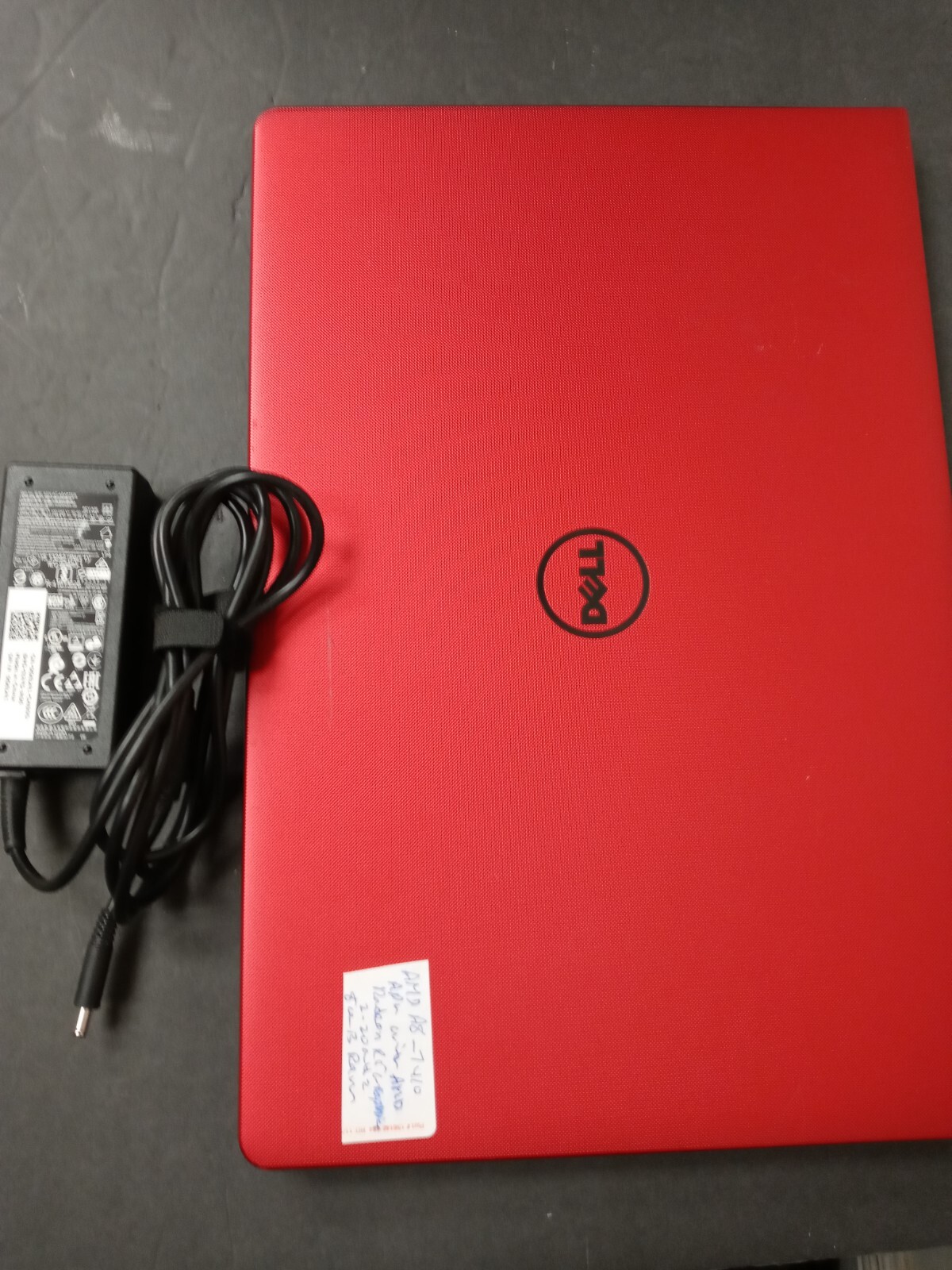 Dell Inspiron 15 5555 0TB SSD,8GB RAM AMD A8-7410 2.2 GHZ AMD Radeon R5 Graphics