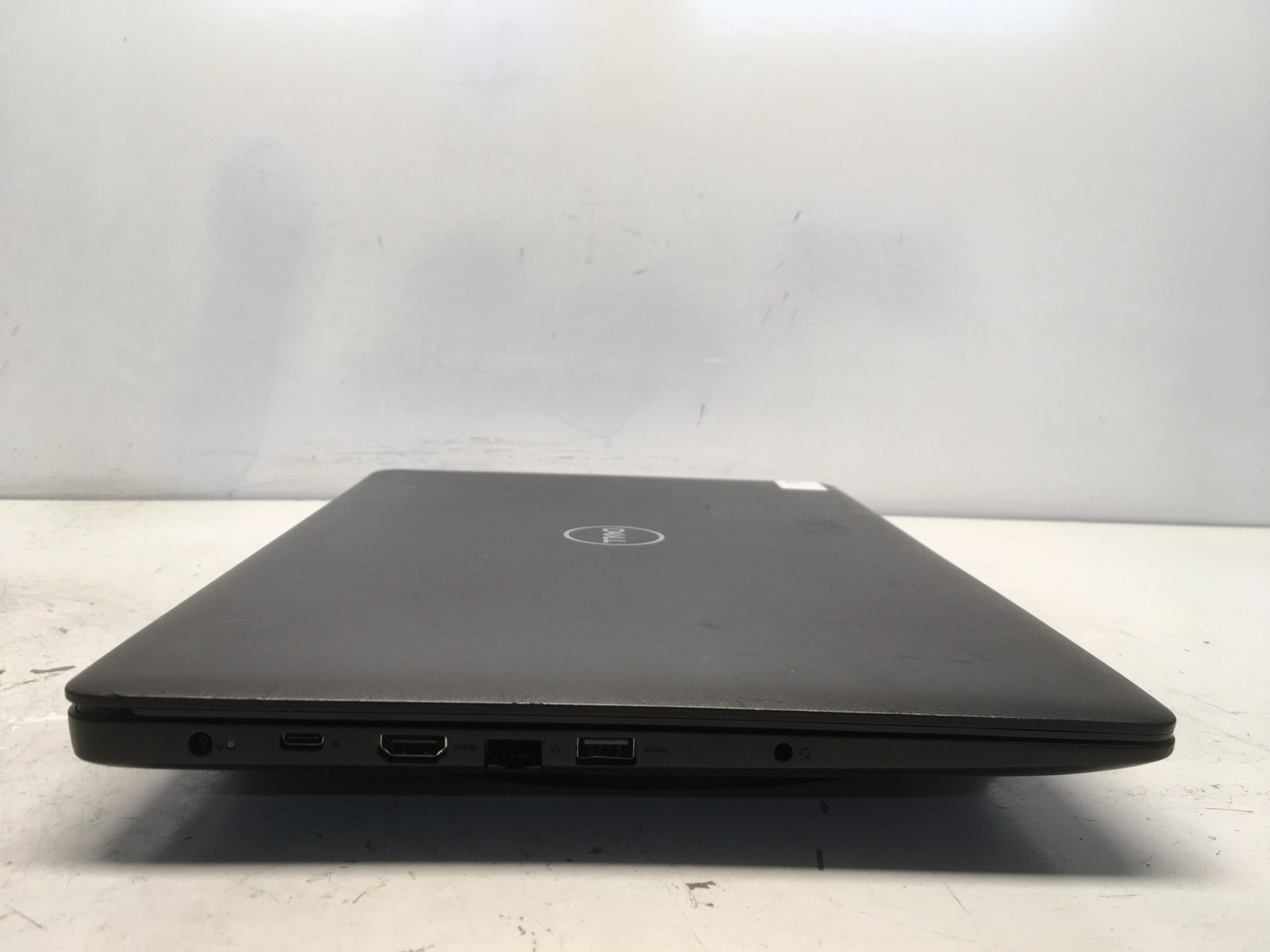 Dell Latitude 3590 Intel i3-7020U 2.3GHz 8 GB NO HDD No Batt