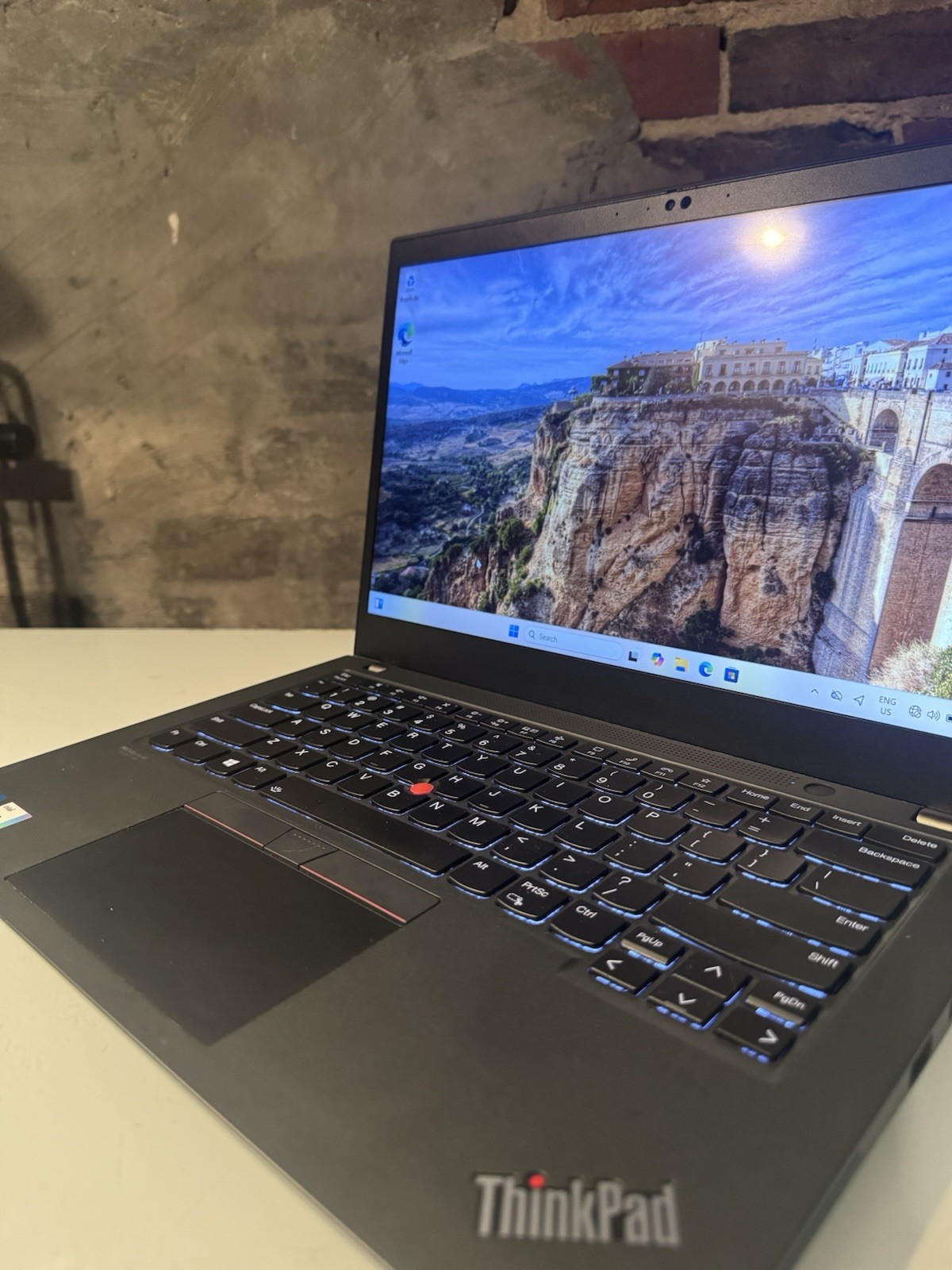 Lenovo ThinkPad T14s Gen 2 i7-1185G7 16GB 512GB SSD 14″ FHD TOUCHSCREEN WIN 11