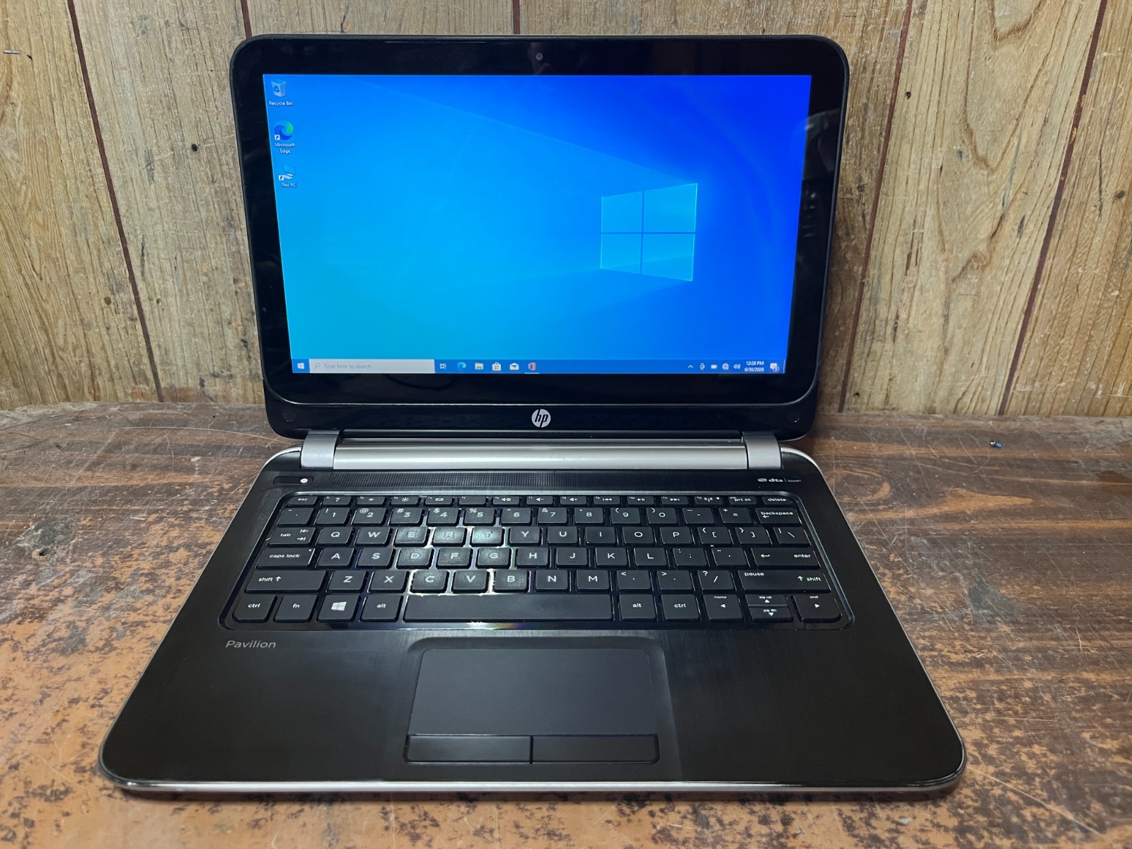 HP Pavilion 13.3″ Windows 10 Pro Touchscreen laptop AMD CPU 4GB 500GB Webcam
