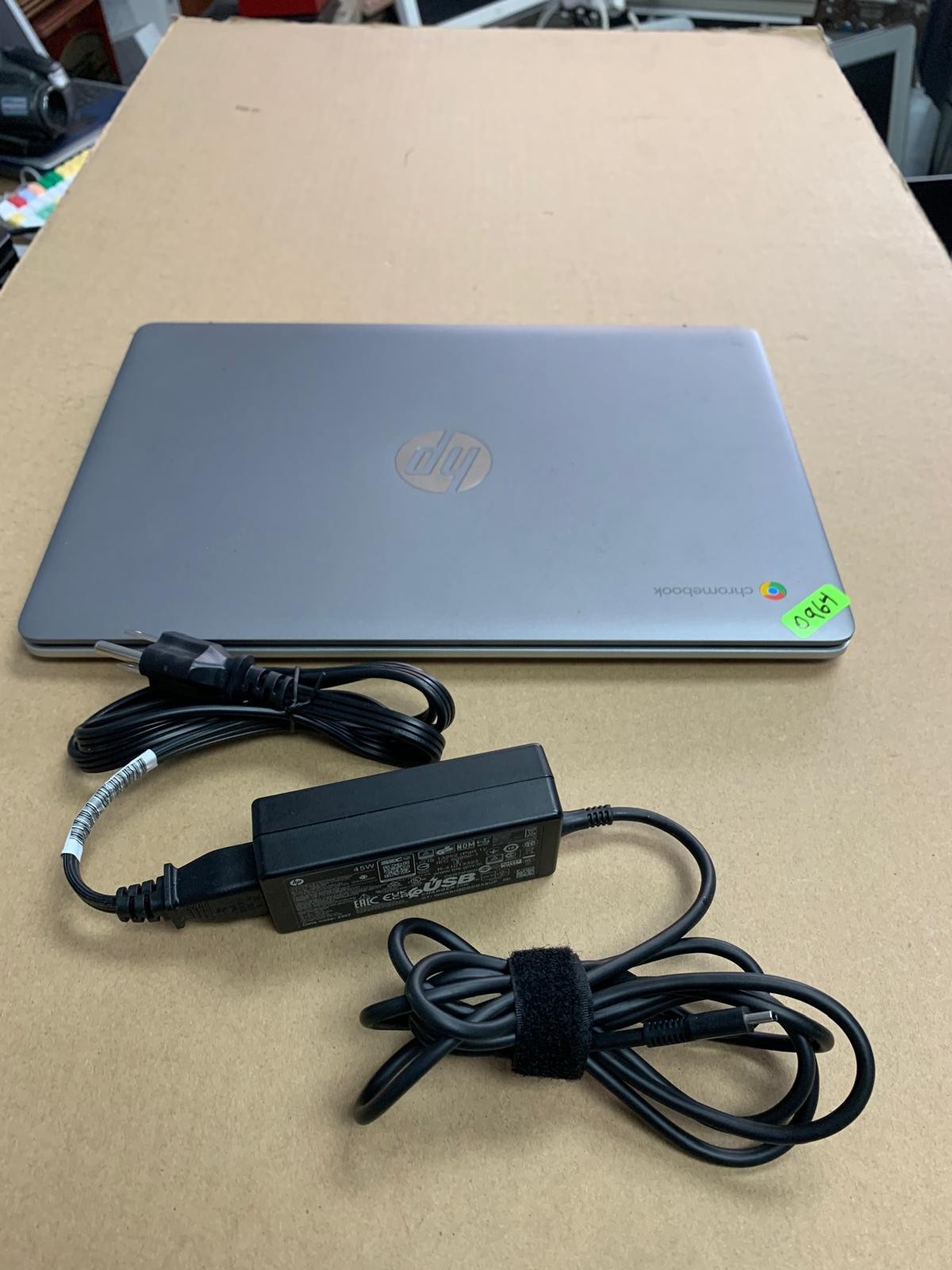 ✨ HP Chromebook 14A-NA0131WM Intel Pentium Silver Working Tested WITH CHARGER✨