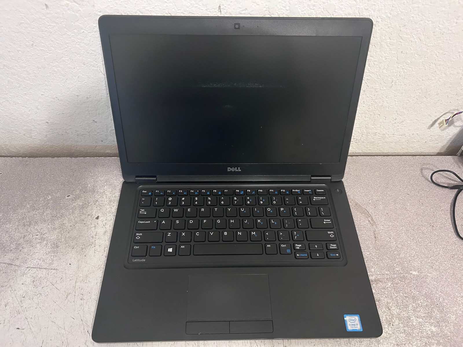 Dell Latitude 5480 i7 CPU 14″ Display No RAM No HD No AC No Wi-Fi Screen Damage