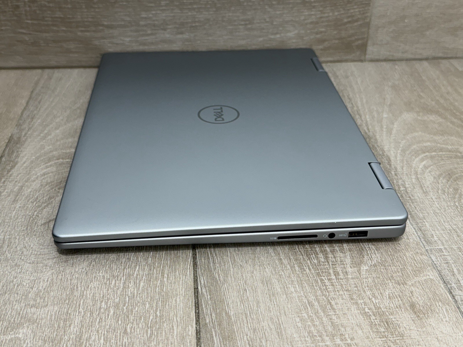Dell Inspiron 14 7440 WUXGA Touch Laptop Core 7 150U 8GB RAM 512GB SSD Win-11