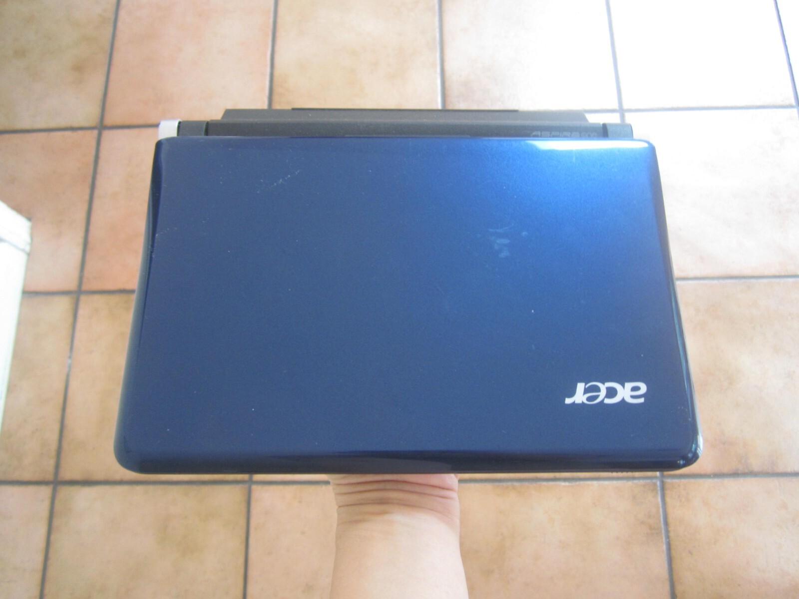 BLUE Acer Aspire One D150-1165 Laptop 1GBRAM 160GBHD GOOD SCREEN NoCORD – WORKS